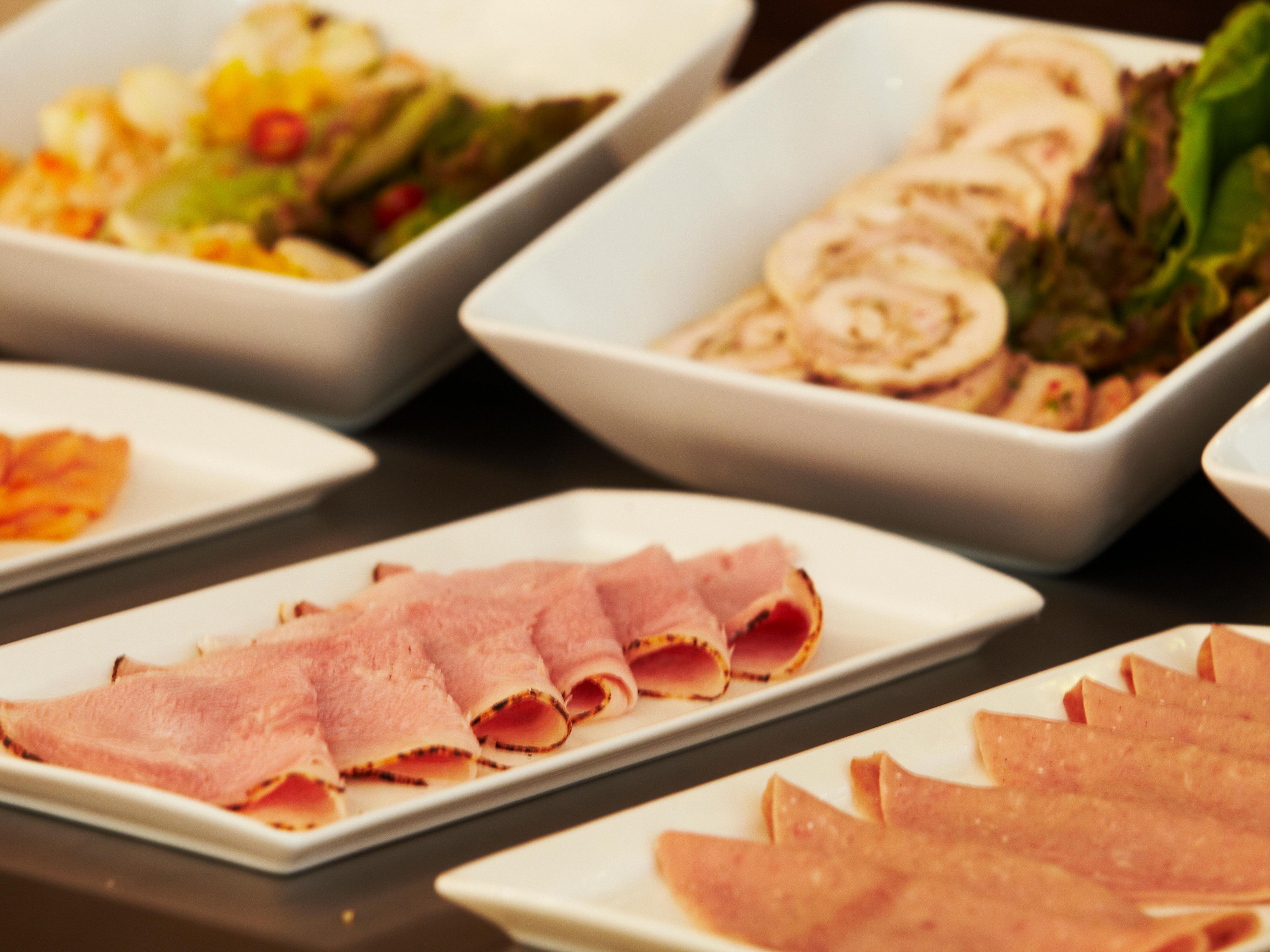 Why should every Sunday be the same. Enjoy our eclectic Sunday Brunches featuring a variety of regional themes every Sunday. Explore a variety of multi-cuisine meals at Mosaic with family and friends.