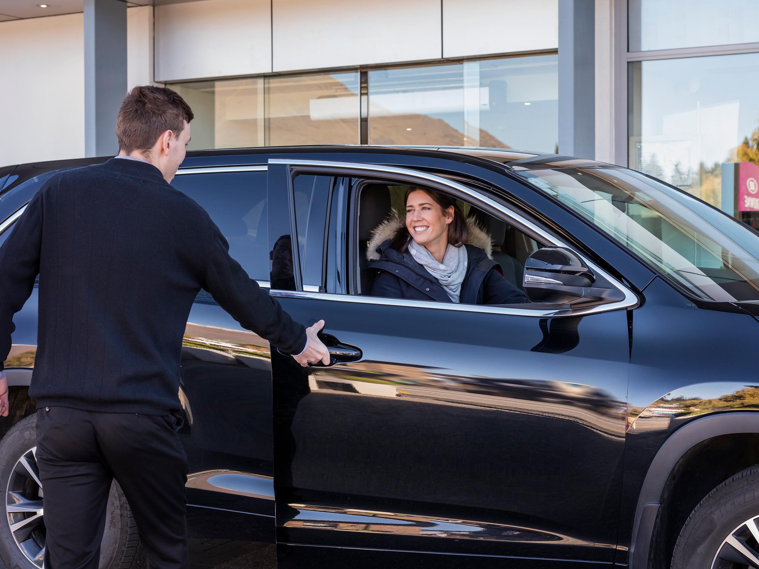 Crowne Plaza Queenstown offers parking in central Queenstown. A rare thing indeed!

You park outside the main entrance of the hotel where you will be greeted by our friendly hotel staff who will take care of your vehicle.

For guests, please contact us for special free parking offers.
Parking is $30 NZD per day.