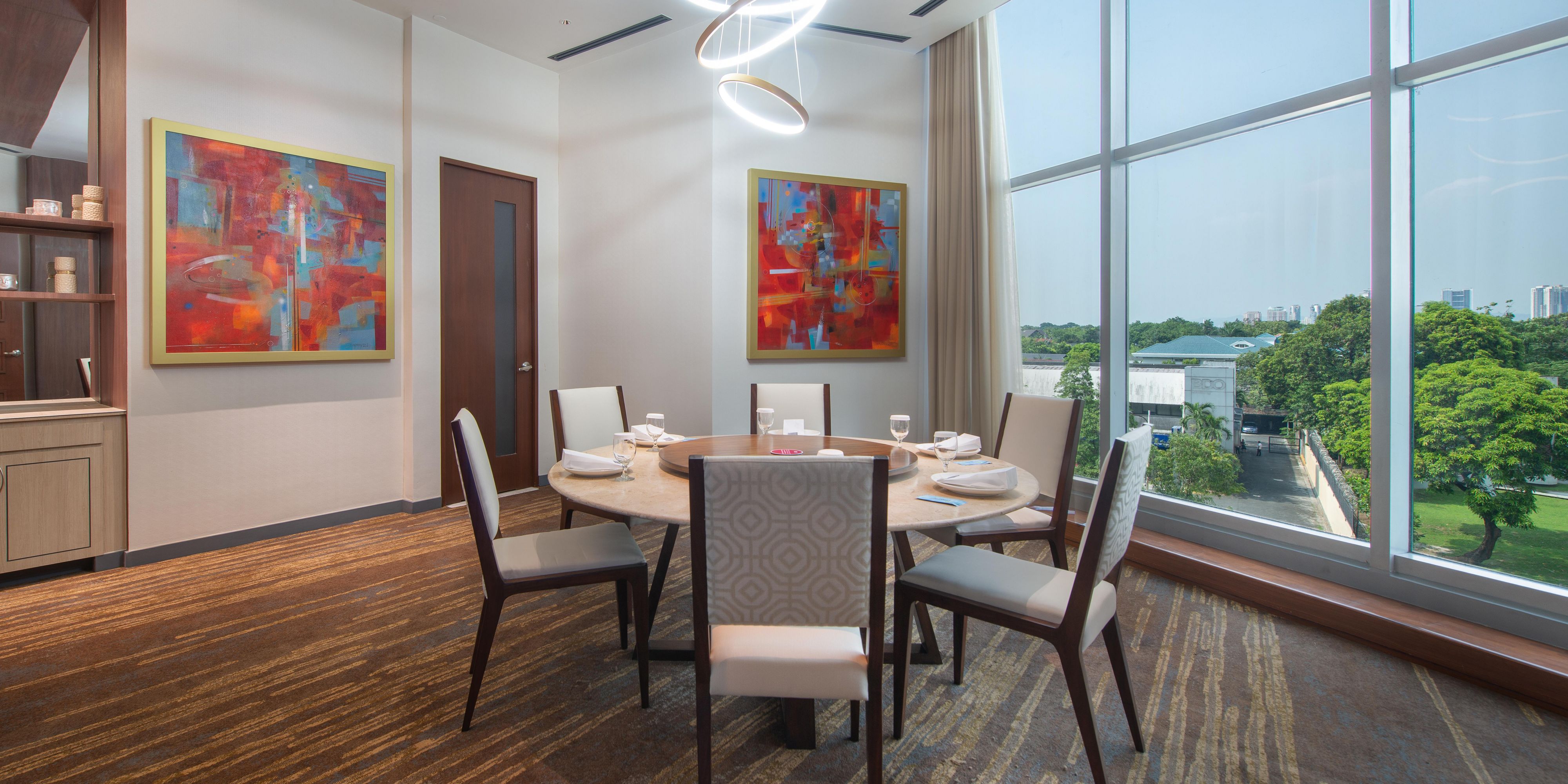 Intimate Dining at Xin Tian Di's Private Rooms