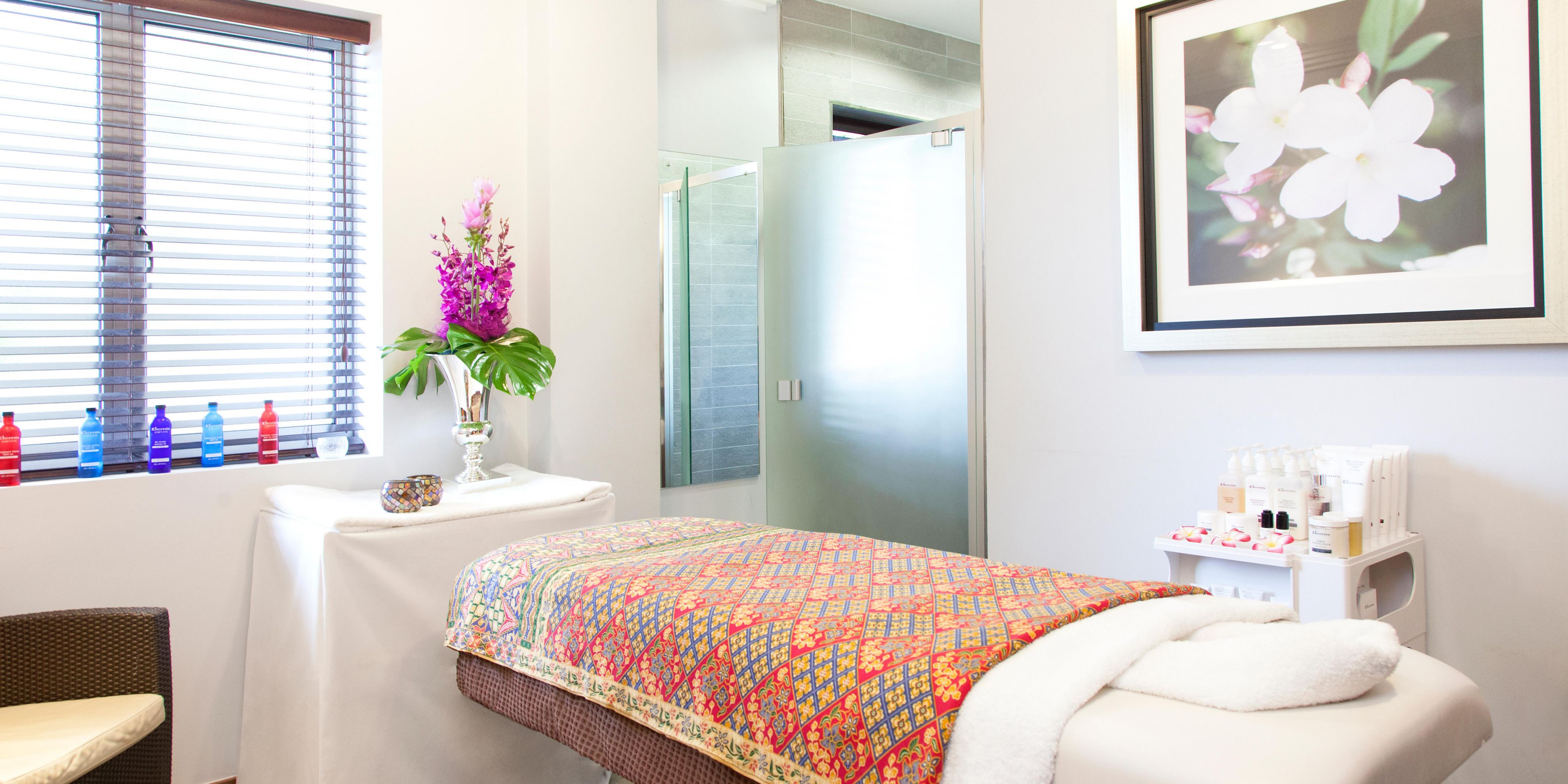 Situated along the bank of the River Thames, revive is simply the best Health Club and Spa in the area. The atmosphere is welcoming, the interiors and facilities outstanding; our highly trained staff are driven by customer satisfaction and motivated by customer care.