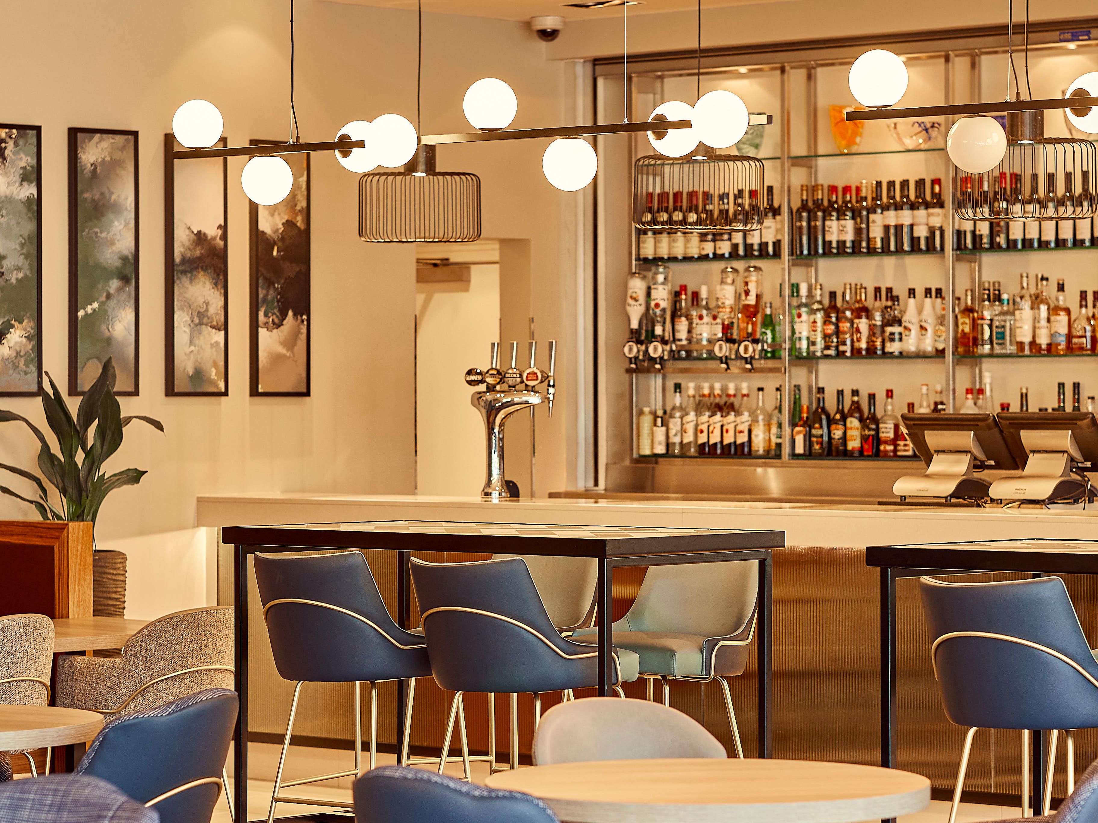 Restaurants Near Reading - Crowne Plaza