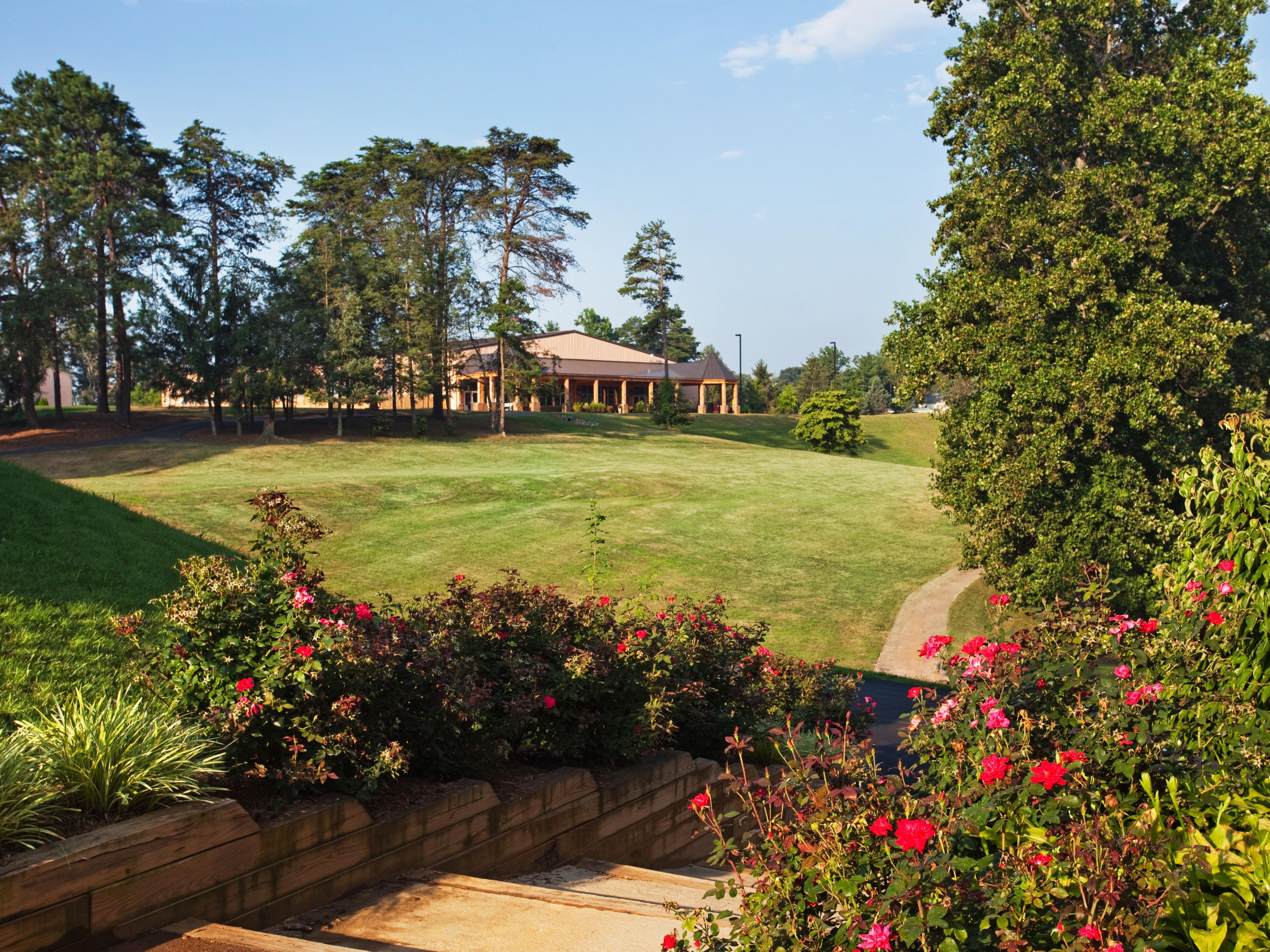 Pet Friendly Asheville, NC Hotel Convenient to Biltmore Estate Crowne Plaza Resort Asheville