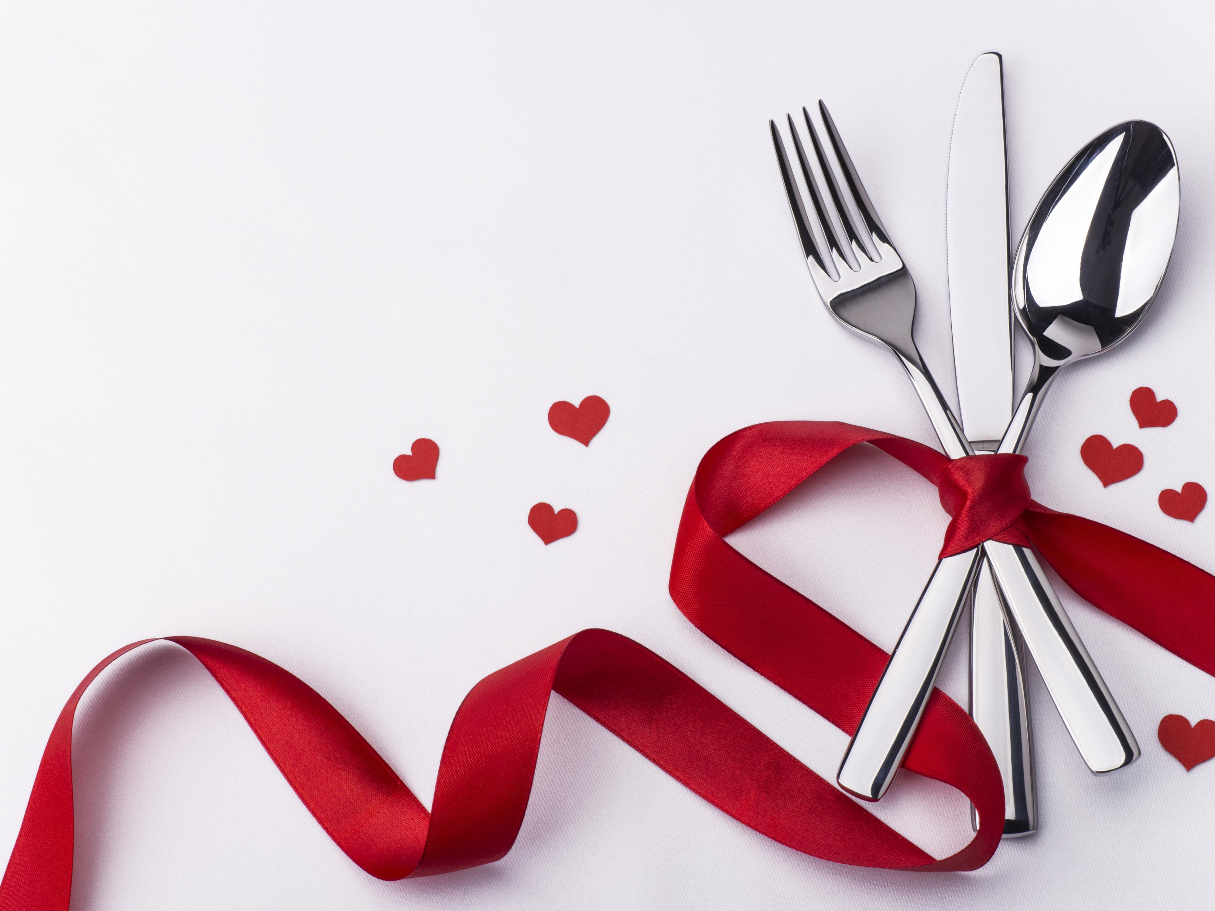 Enjoy an intimate three-course dinner by the beach for just OMR 60 net per couple. Savor exquisite flavors as you dine under the stars, surrounded by the gentle sound of waves and a warm, romantic ambiance. A perfect setting for unforgettable memories.