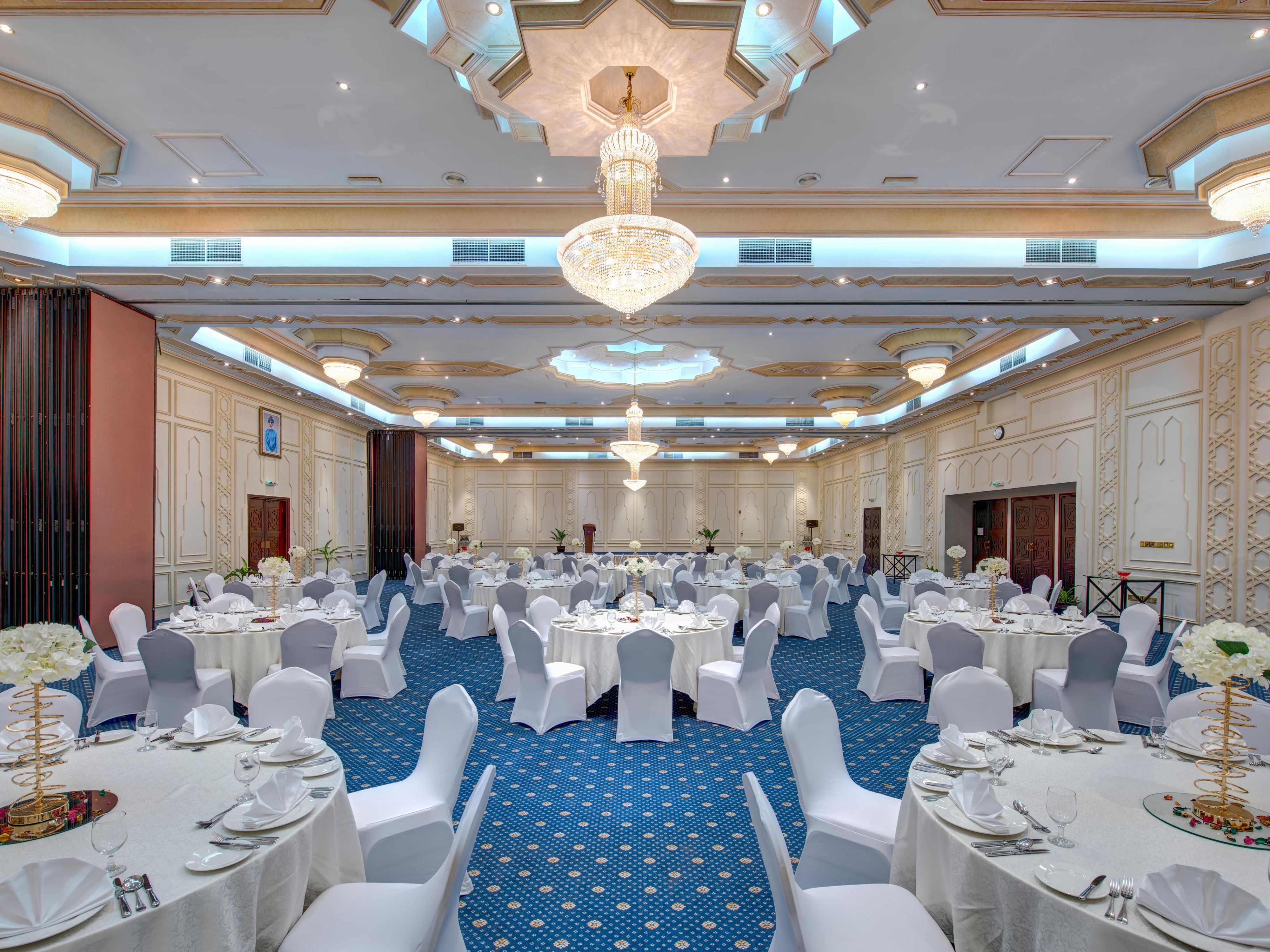 Our Dhofar Ballroom is equipped and caters to any social or business event, such as gala dinner, wedding, cocktails, meetings, seminars and conferences, product launches and more. Whichever your requirement, you will find that the Crowne Plaza Resort Salalah offers the best suited solution to your needs.