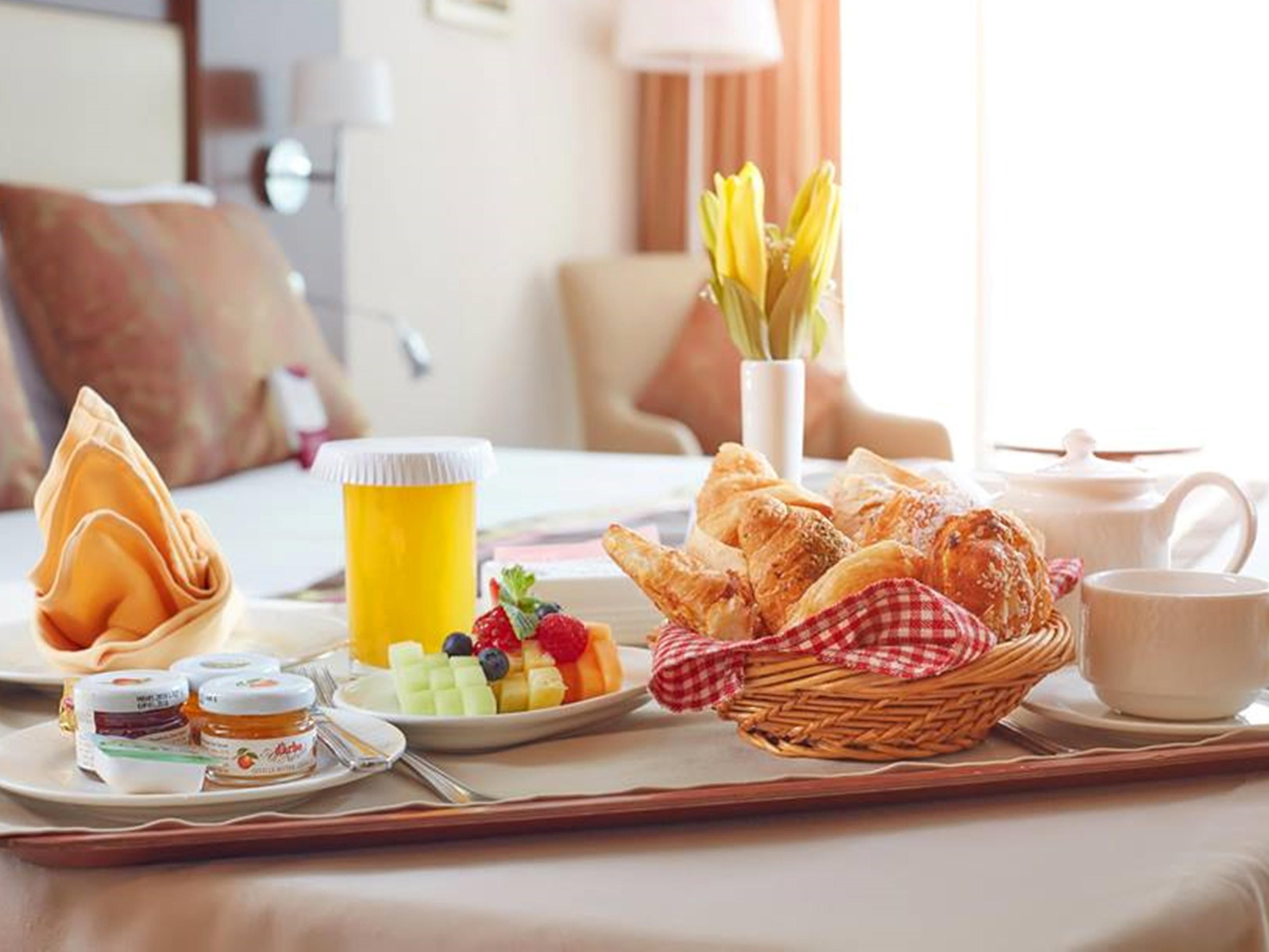 Choose the breakfast of your choice from our Room Service menu