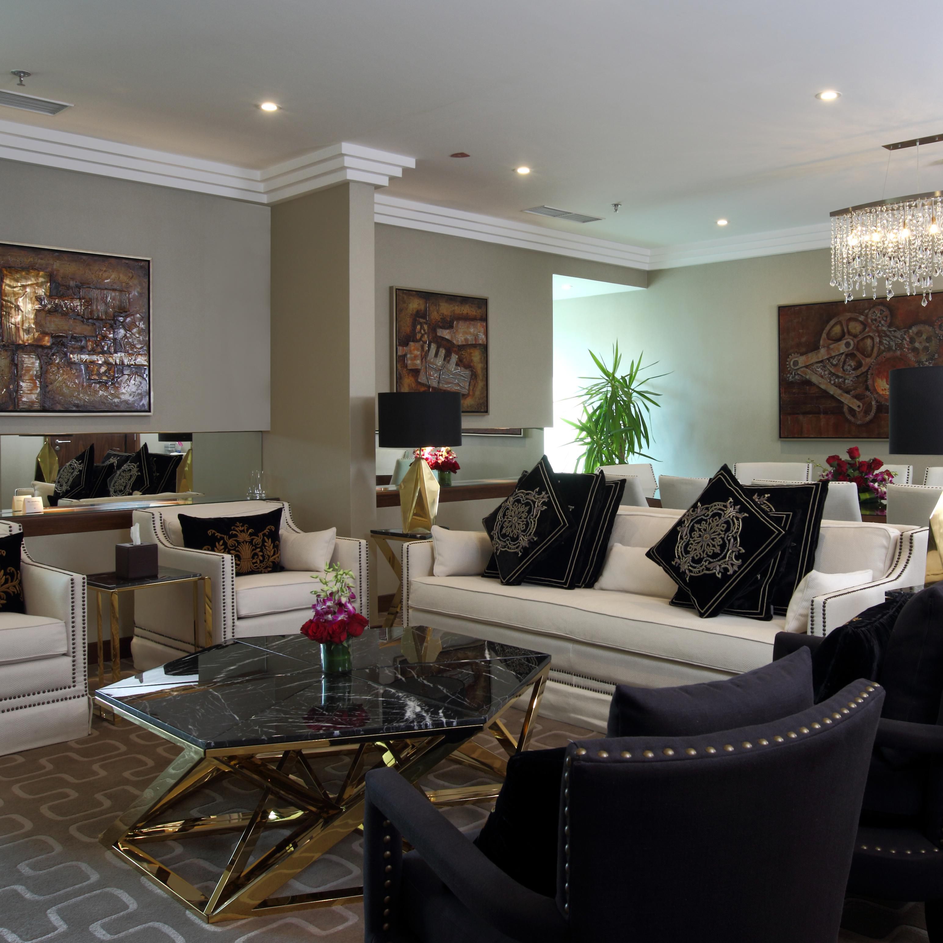 Luxuriously furnished living room in the Royal Suite