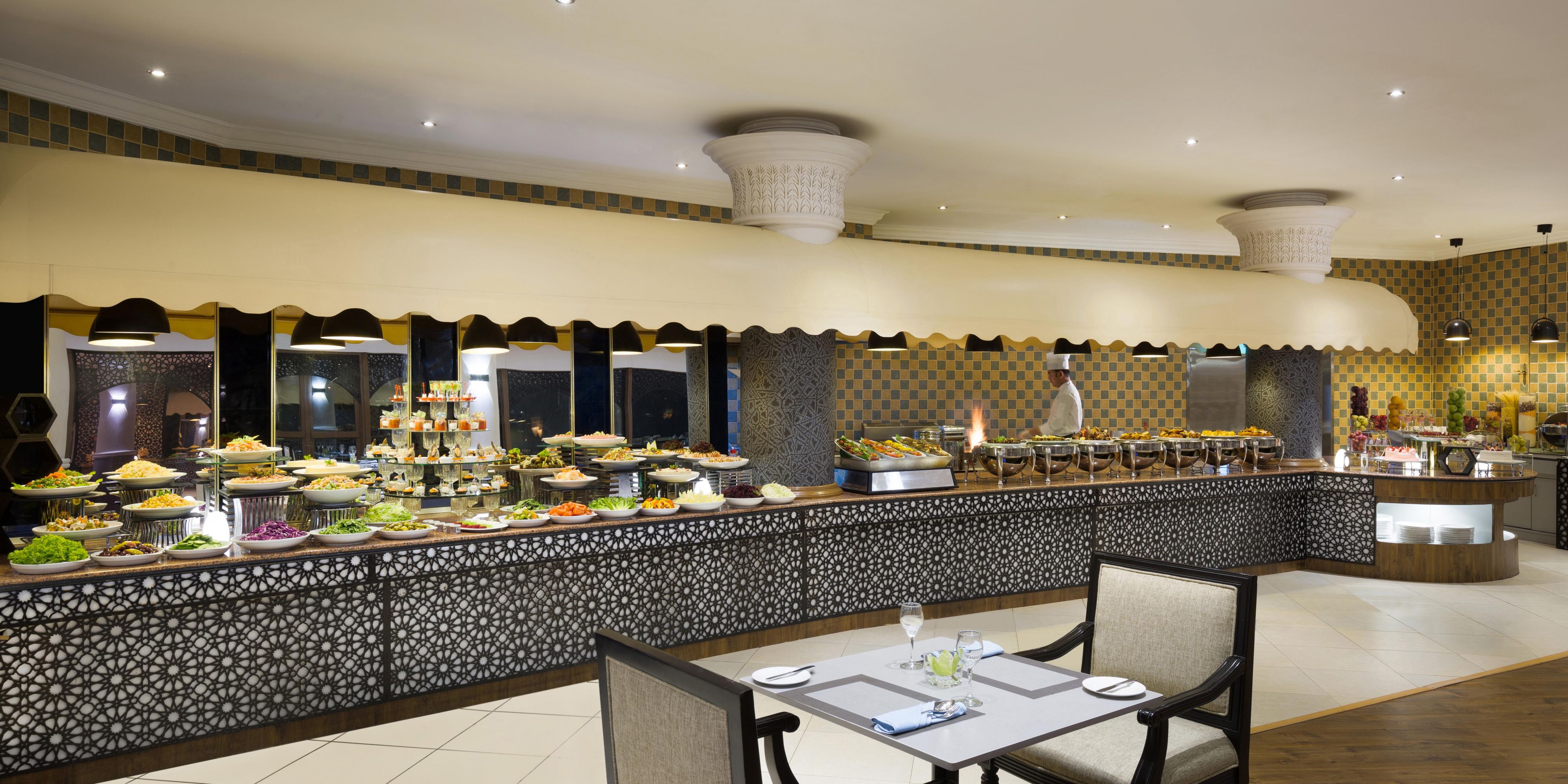 Embrace a culinary adventure at The Palace Restaurant.  Our menu expertly blends traditional Saudi cuisine with captivating international influences, resulting in a delightful fusion of Flavors. The ideal location for business lunches or family dining.
Our Chefs are creating delicious varieties to meet the taste of every traveller.