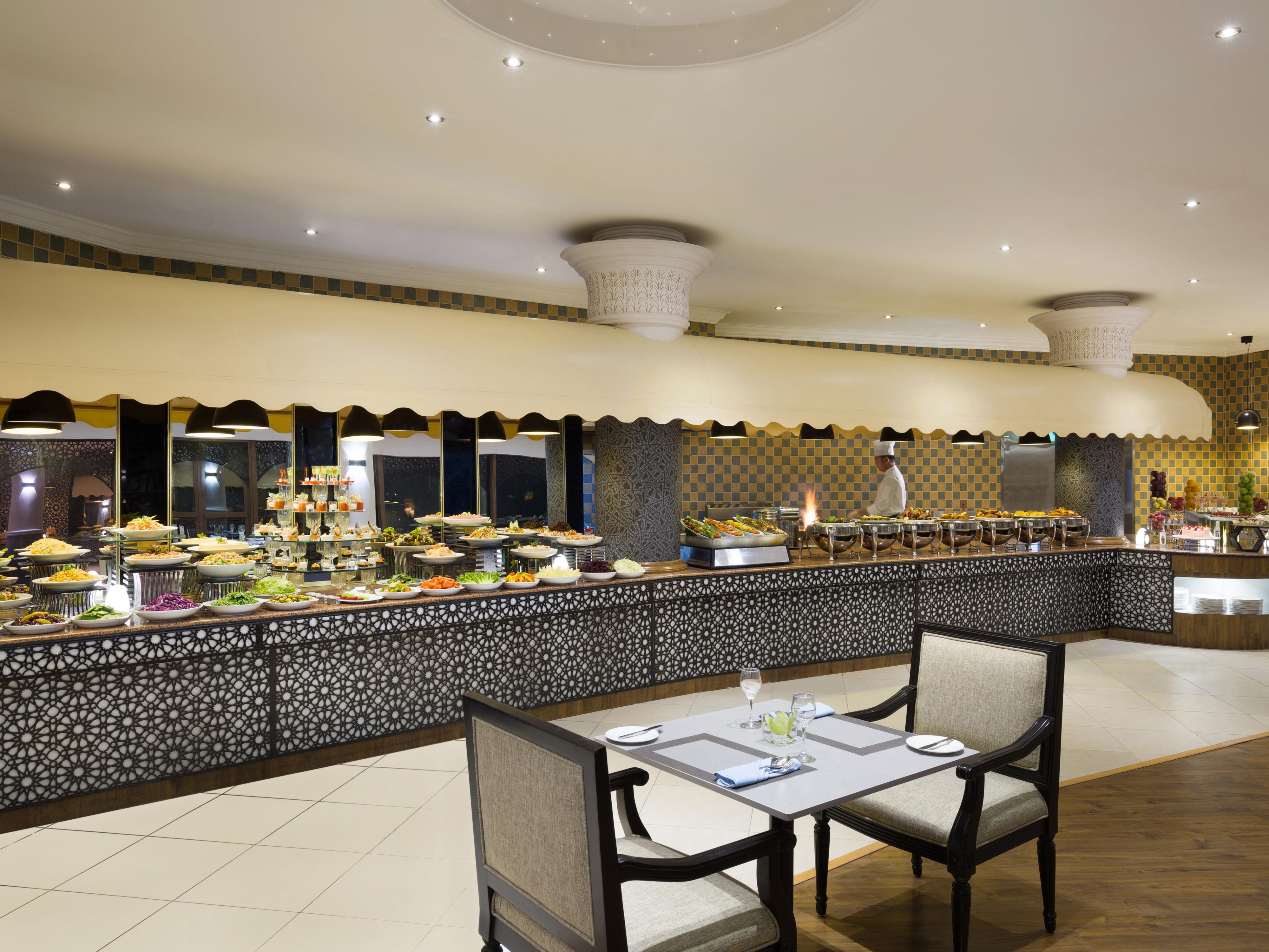 Embrace a culinary adventure at The Palace Restaurant.  Our menu expertly blends traditional Saudi cuisine with captivating international influences, resulting in a delightful fusion of Flavors. The ideal location for business lunches or family dining.
Our Chefs are creating delicious varieties to meet the taste of every traveller.