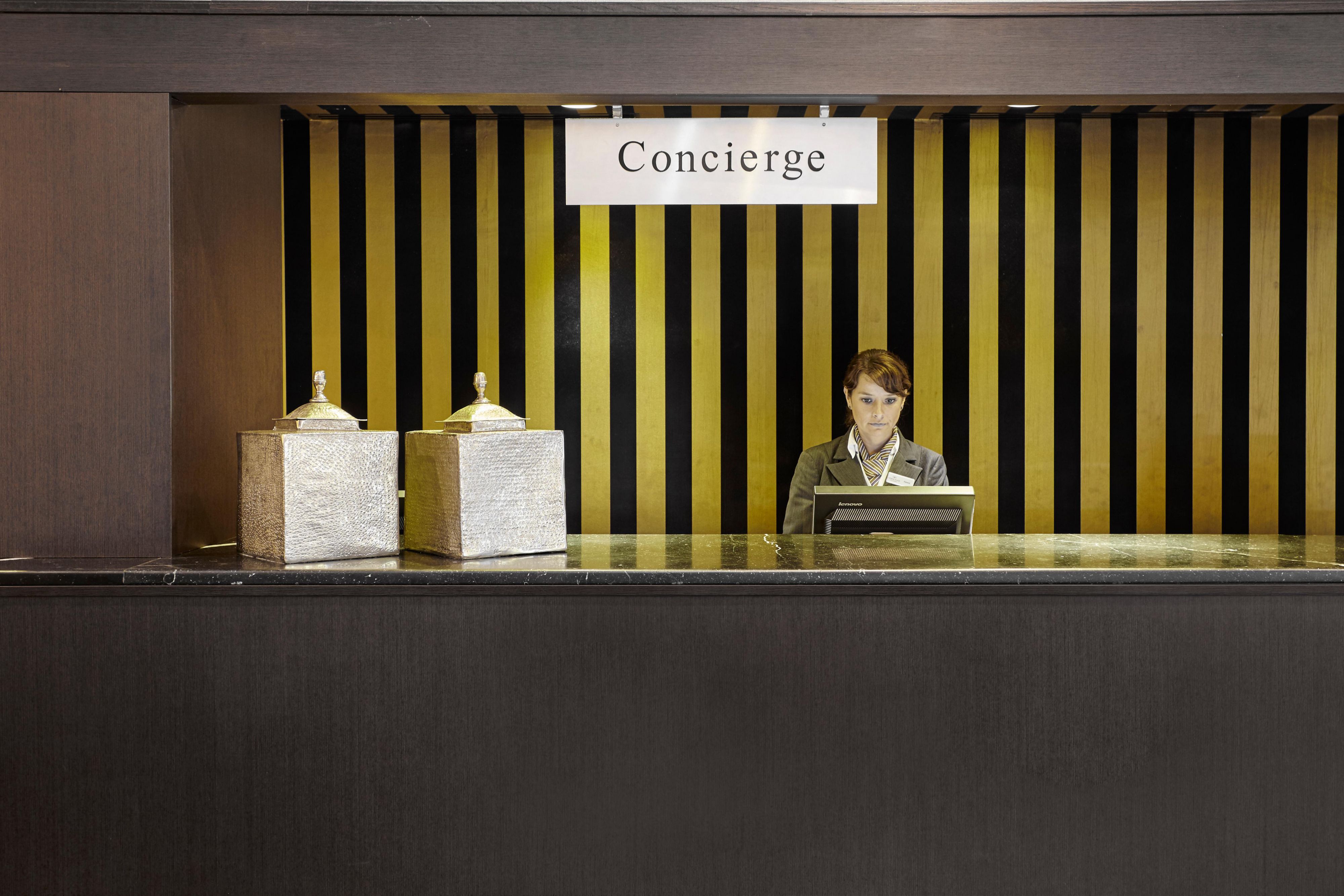 Conctact our concierge to make the most of your Roman holiday