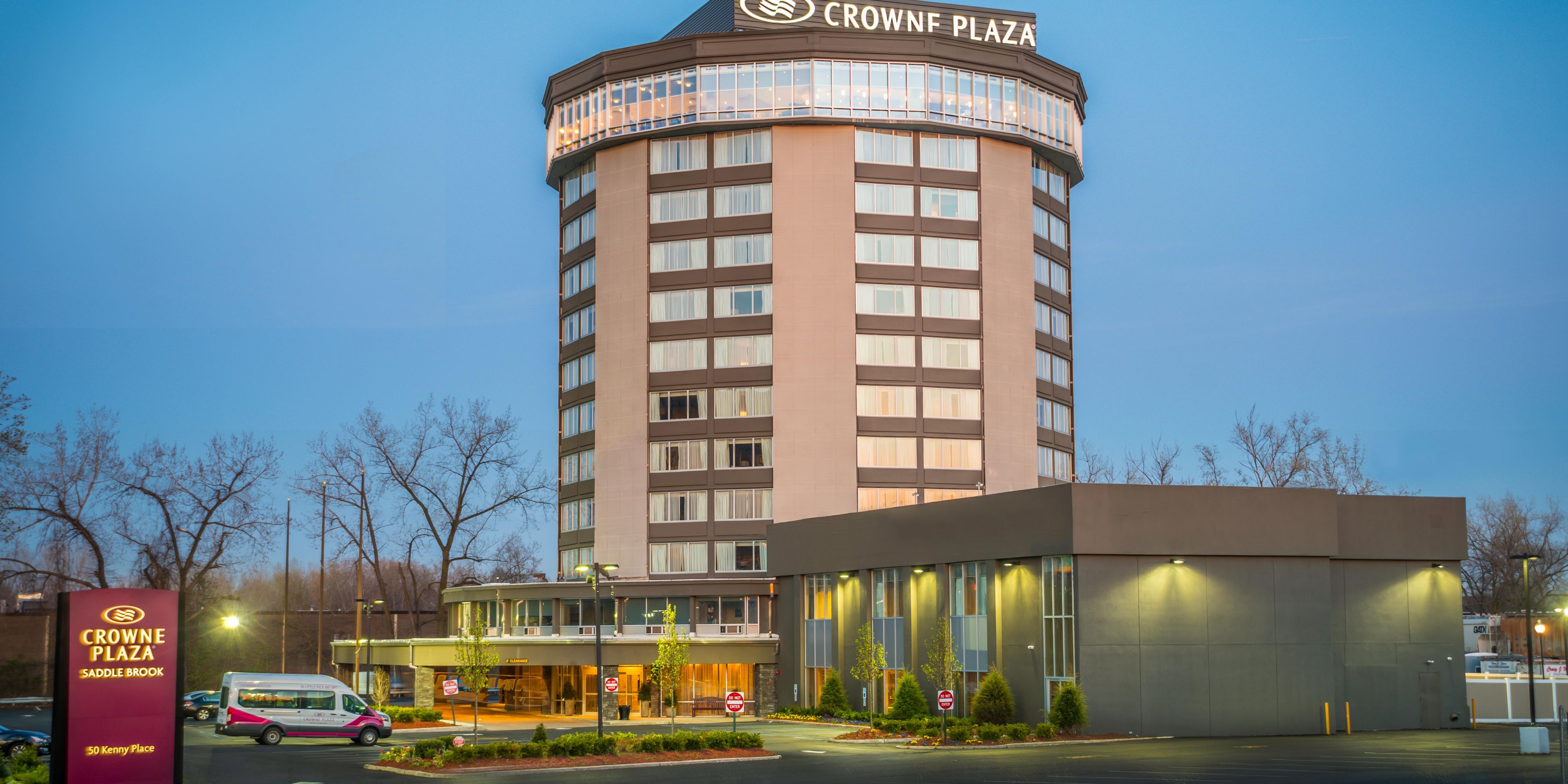 Crowne Plaza Saddle Brook