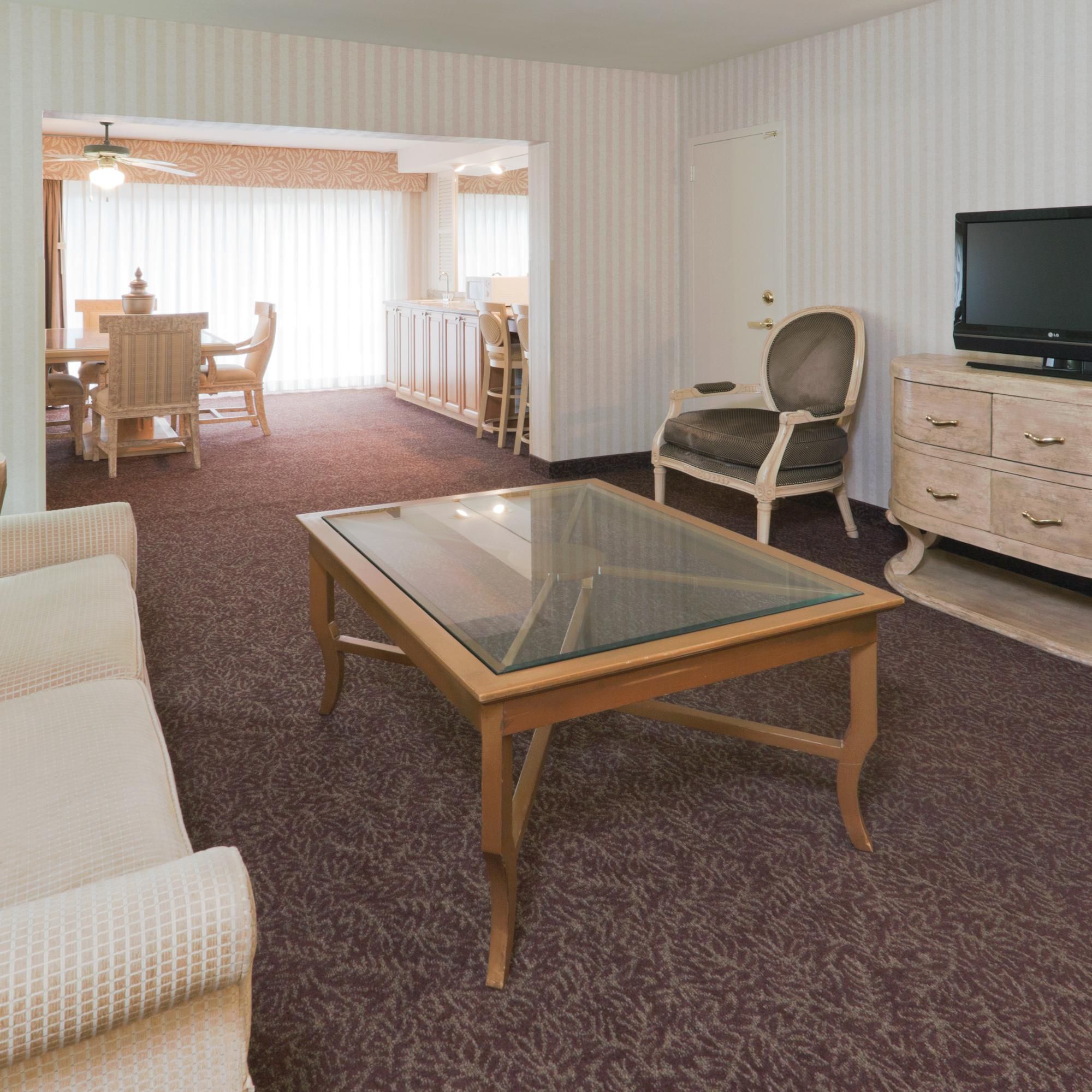 Our Lanai Suites are fantastic gathering places for families!