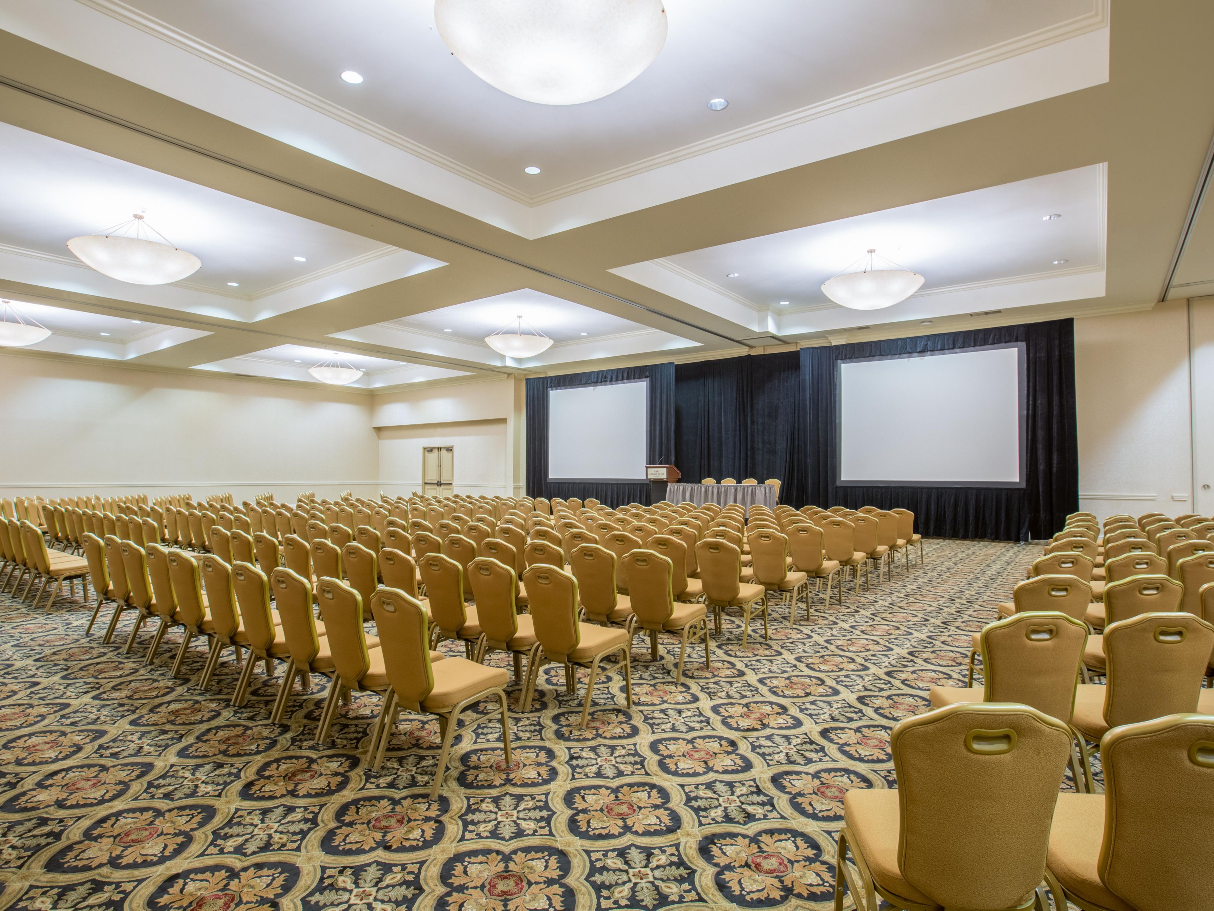 Crowne Plaza San Diego can accommodate anything from small meetings to large conferences. Meeting space includes 30,000 square feet of flexible space and adaptable lighting options. Our professional staff and Crowne Meetings Director will ensure your function is successful and memorable.