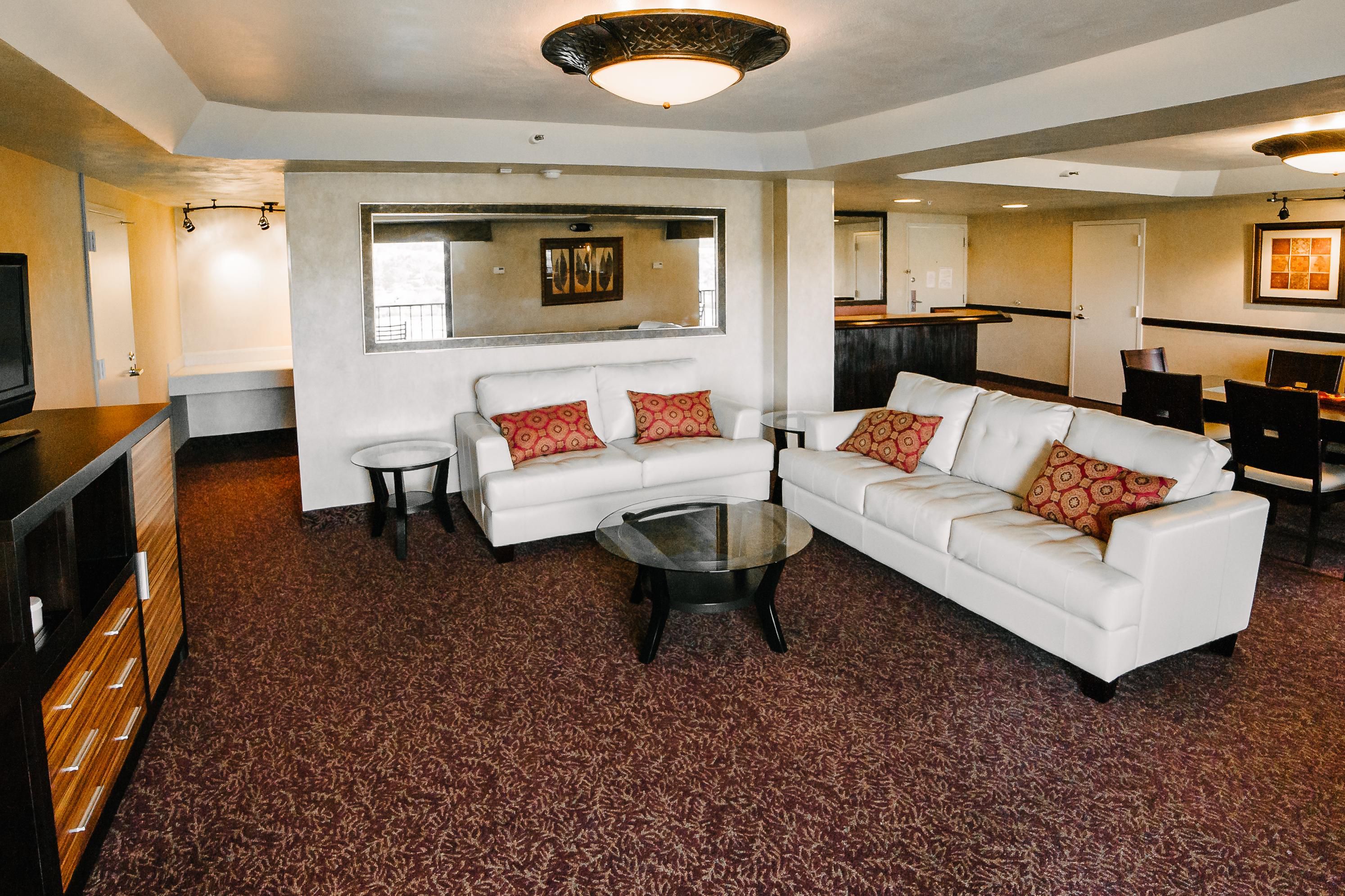 Indulge yourself in our warm, welcoming suite