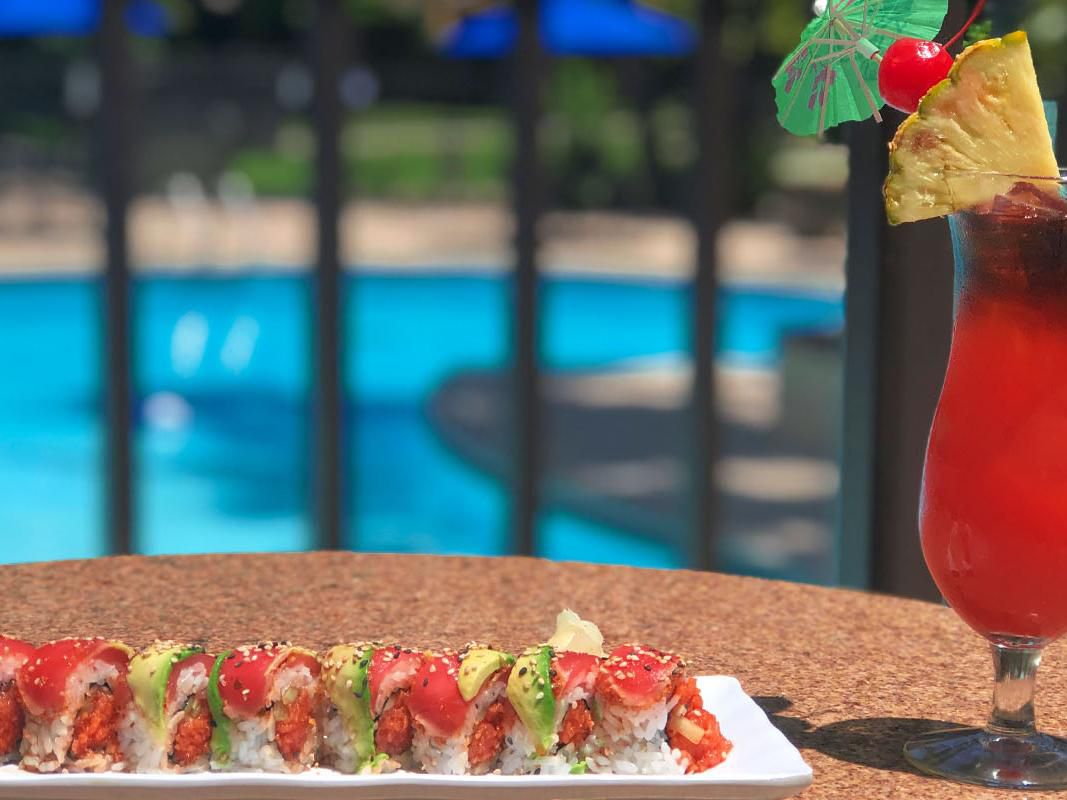 A stay with us would not be complete without enjoying our award winning sushi. Islands Sushi Bar and Grill is located next to the lobby. This is the perfect place to stop for drinks and food. Don’t forget to order a fun colorful cocktail!