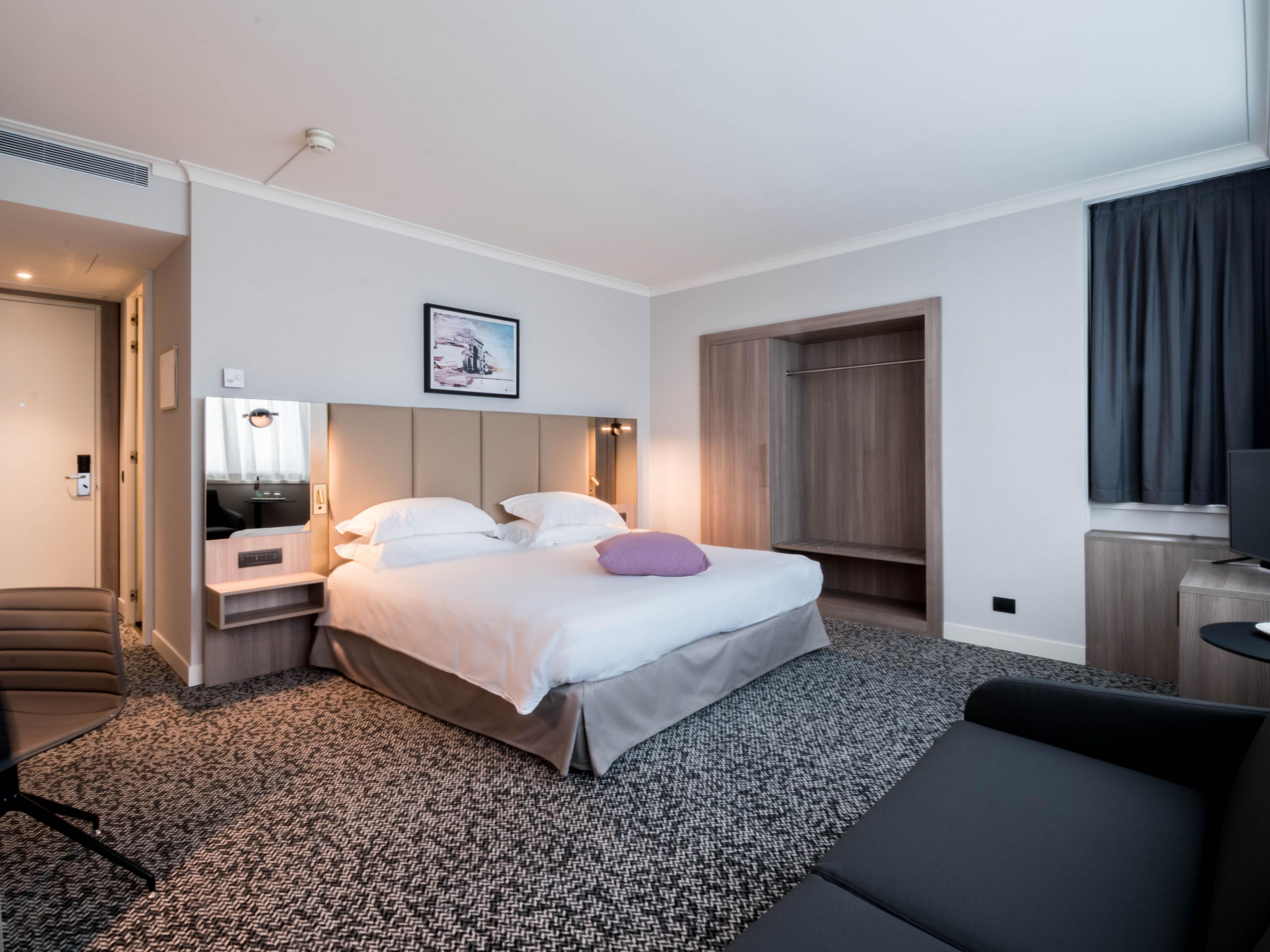 Bring your loved ones when travelling and enjoy the comfort of the family rooms. Great space at an affordable rate for up to two adults and two children.