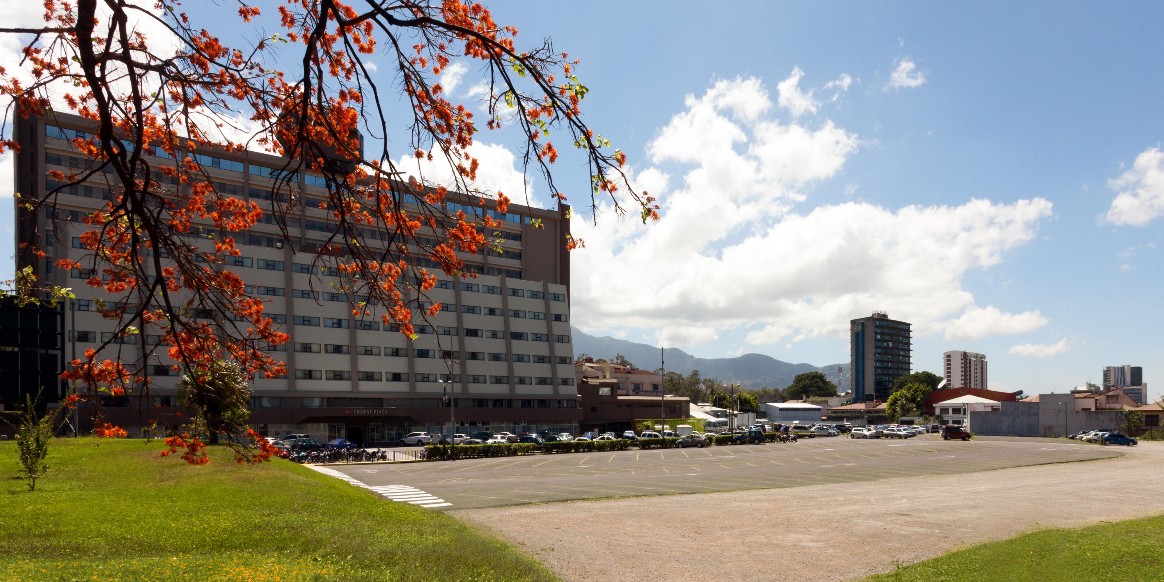 crowne plaza 新圣何塞corobici 地图和驾车路线