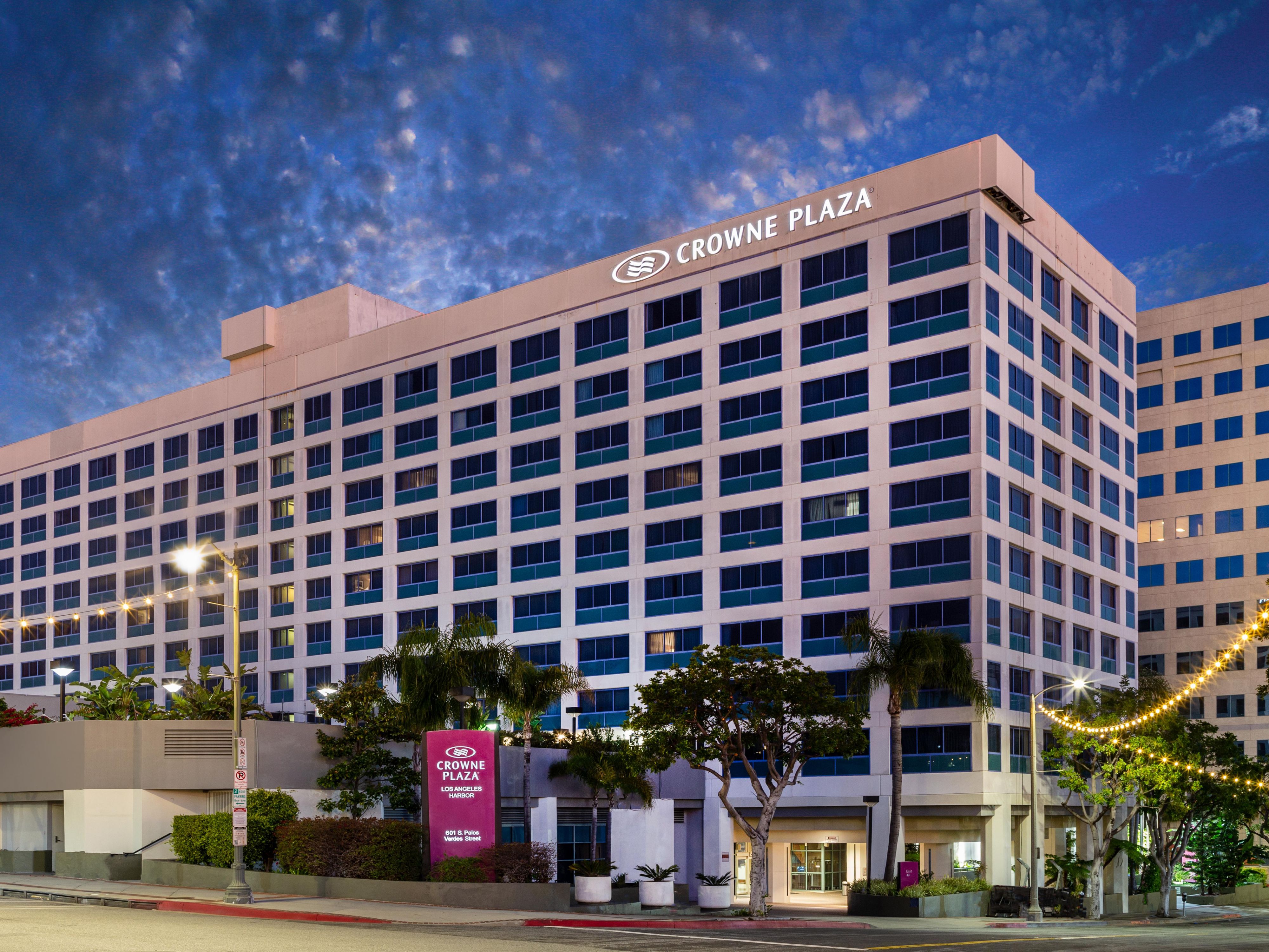 Los Angeles Hotels  Top 37 Hotels in Los Angeles, California by IHG