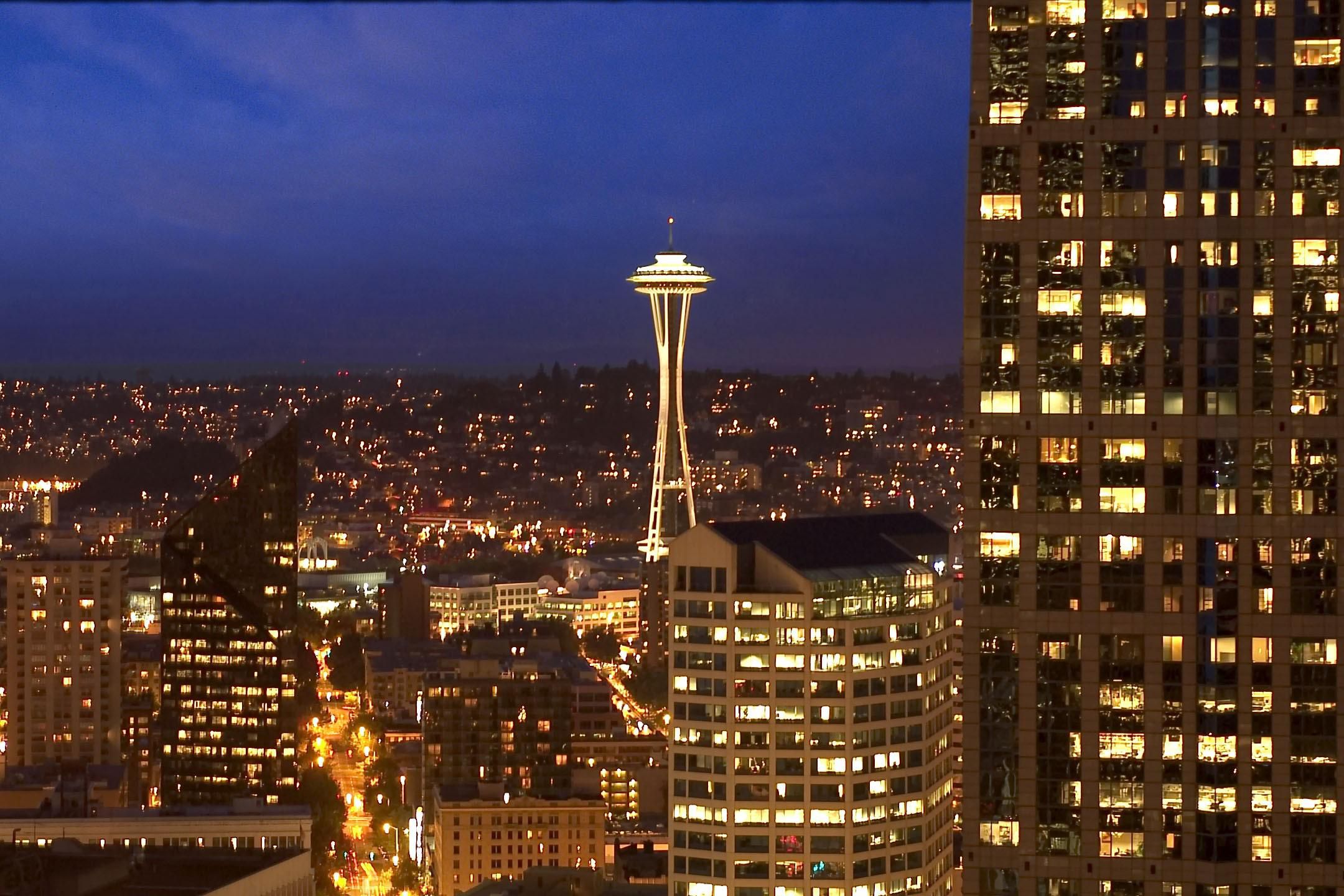 What is there to do at night in Seattle?