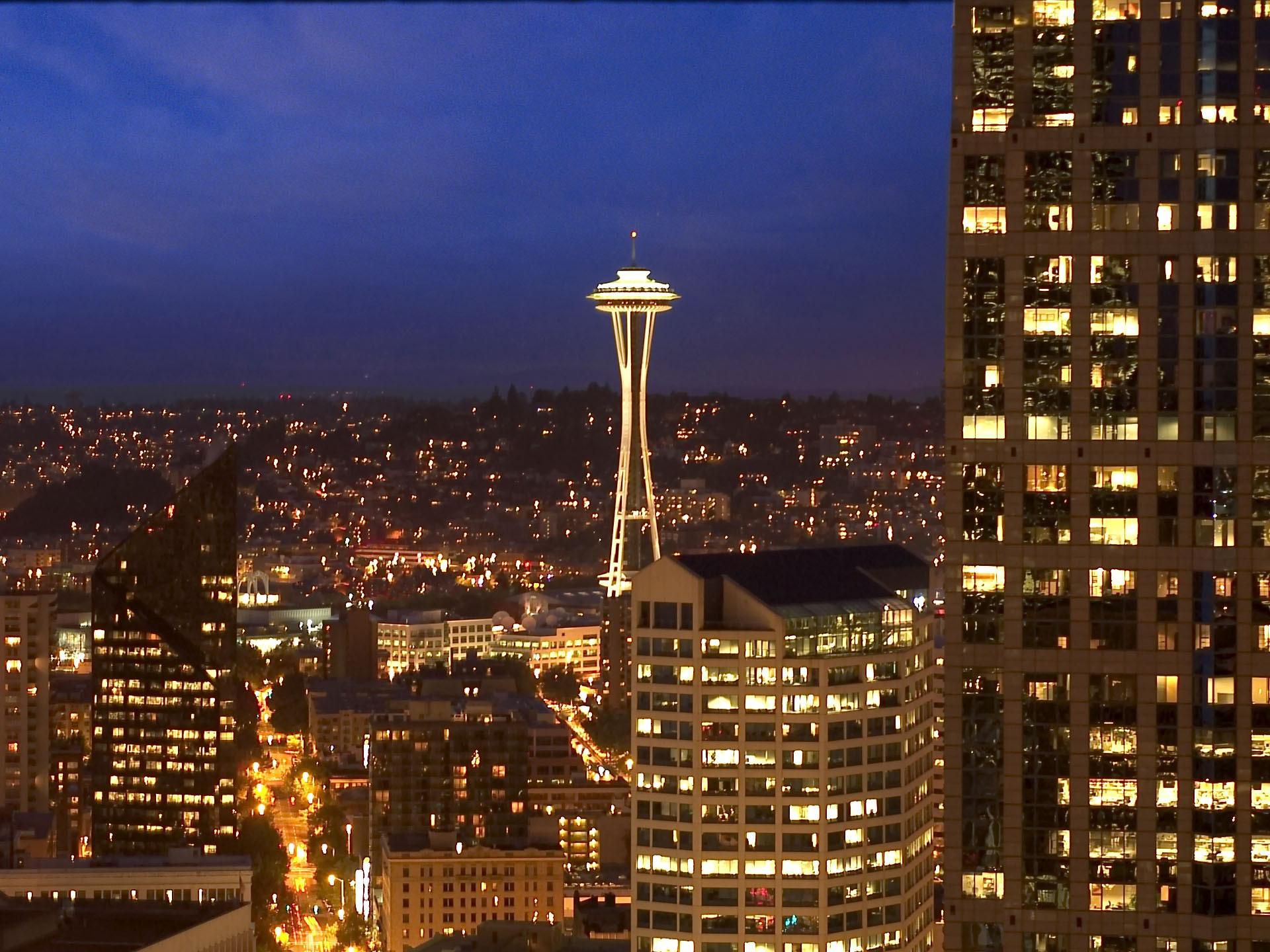 Hotels Near Lumen Field And Climate Pledge Arena Crowne Plaza Seattle 