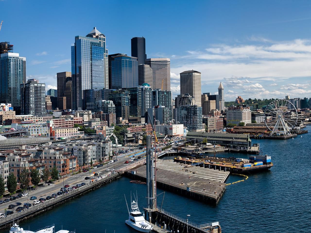 Hotels Near Lumen Field And Climate Pledge Arena Crowne Plaza Seattle 