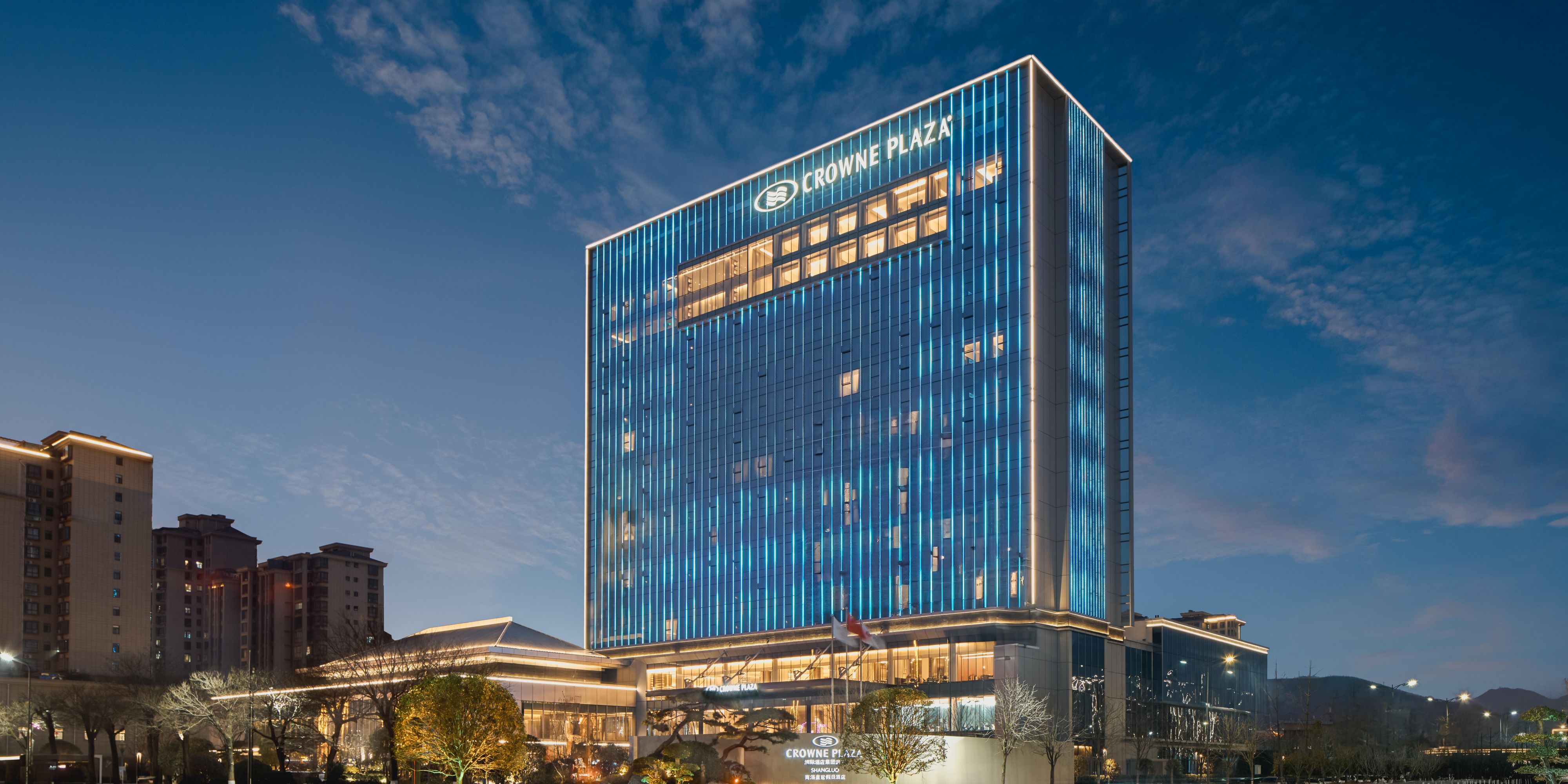 $hotelInfo.media자세히 알아보기