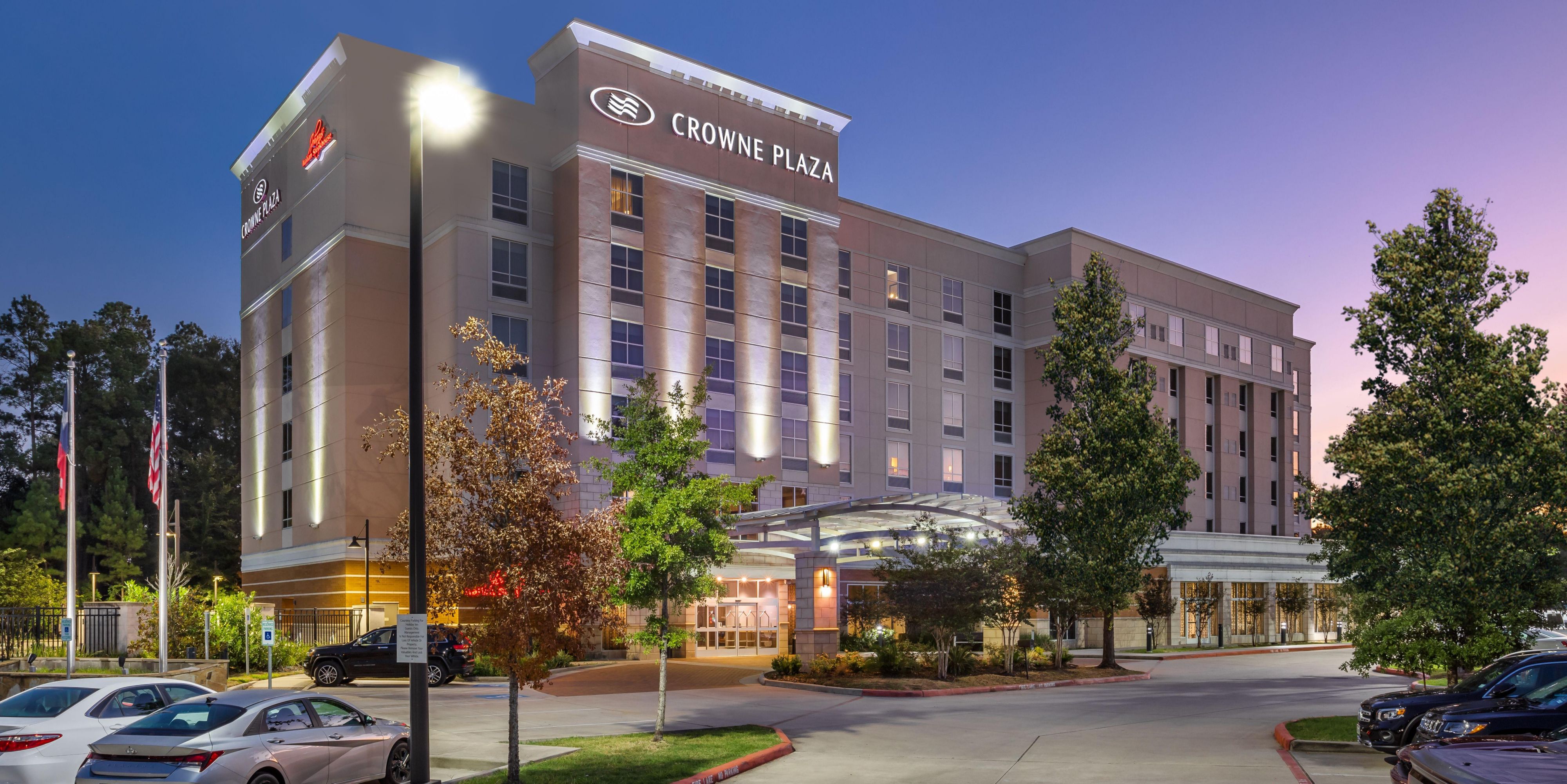 Crowne Plaza SHENANDOAH - WOODLANDS AREA