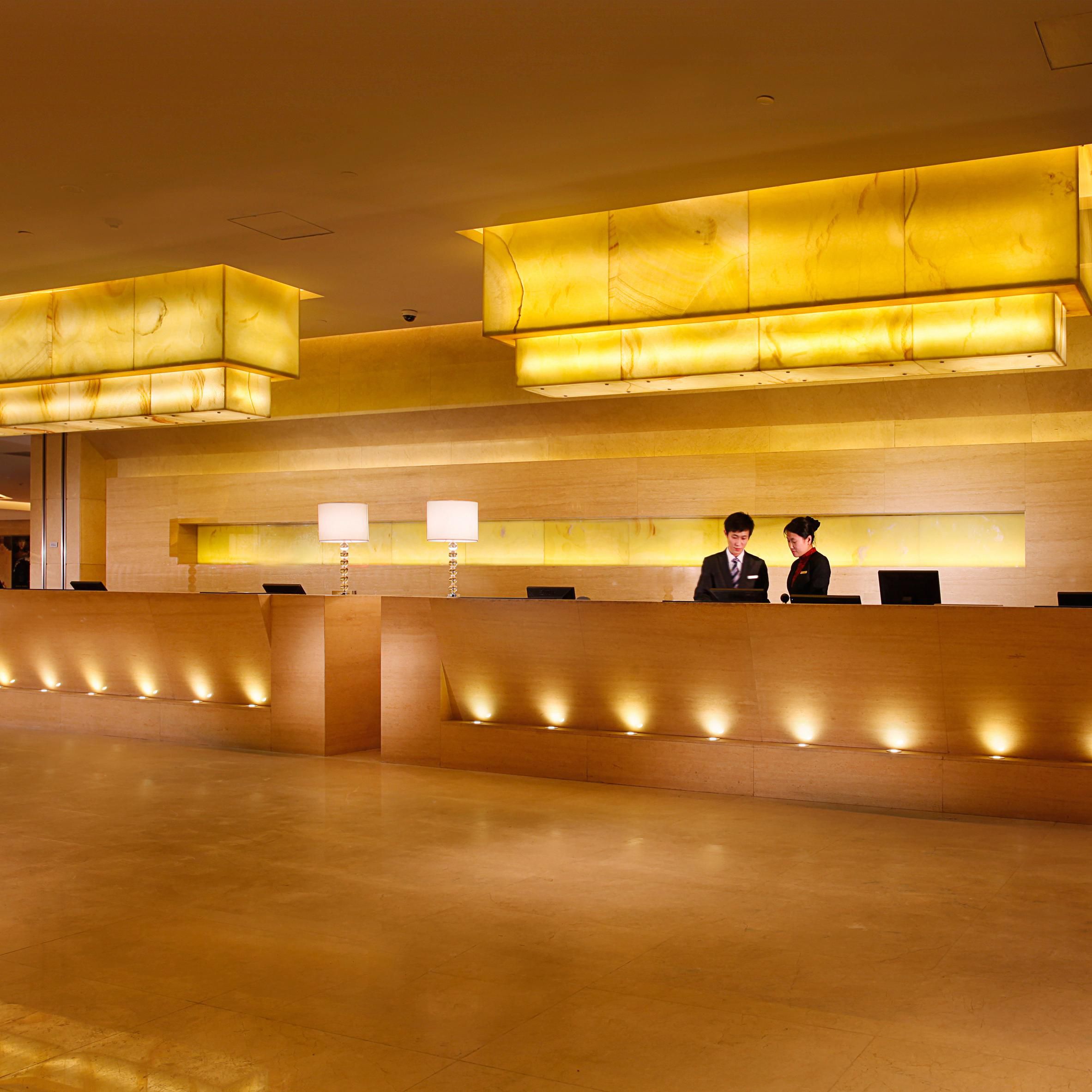 Lobby dell&#39;albergo