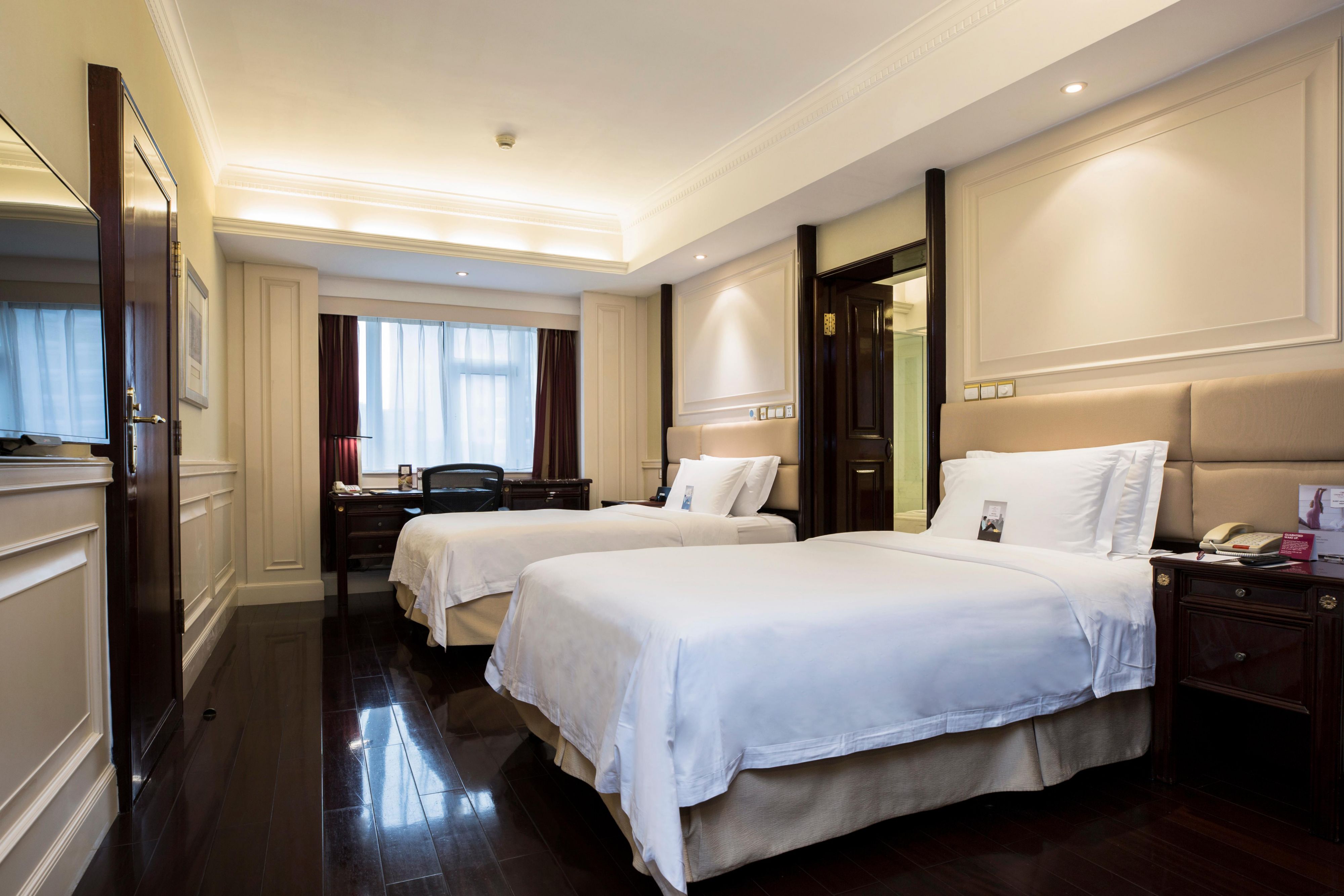 Crowne Plaza 深圳富苑皇冠假日套房酒店 - 深圳, 中国