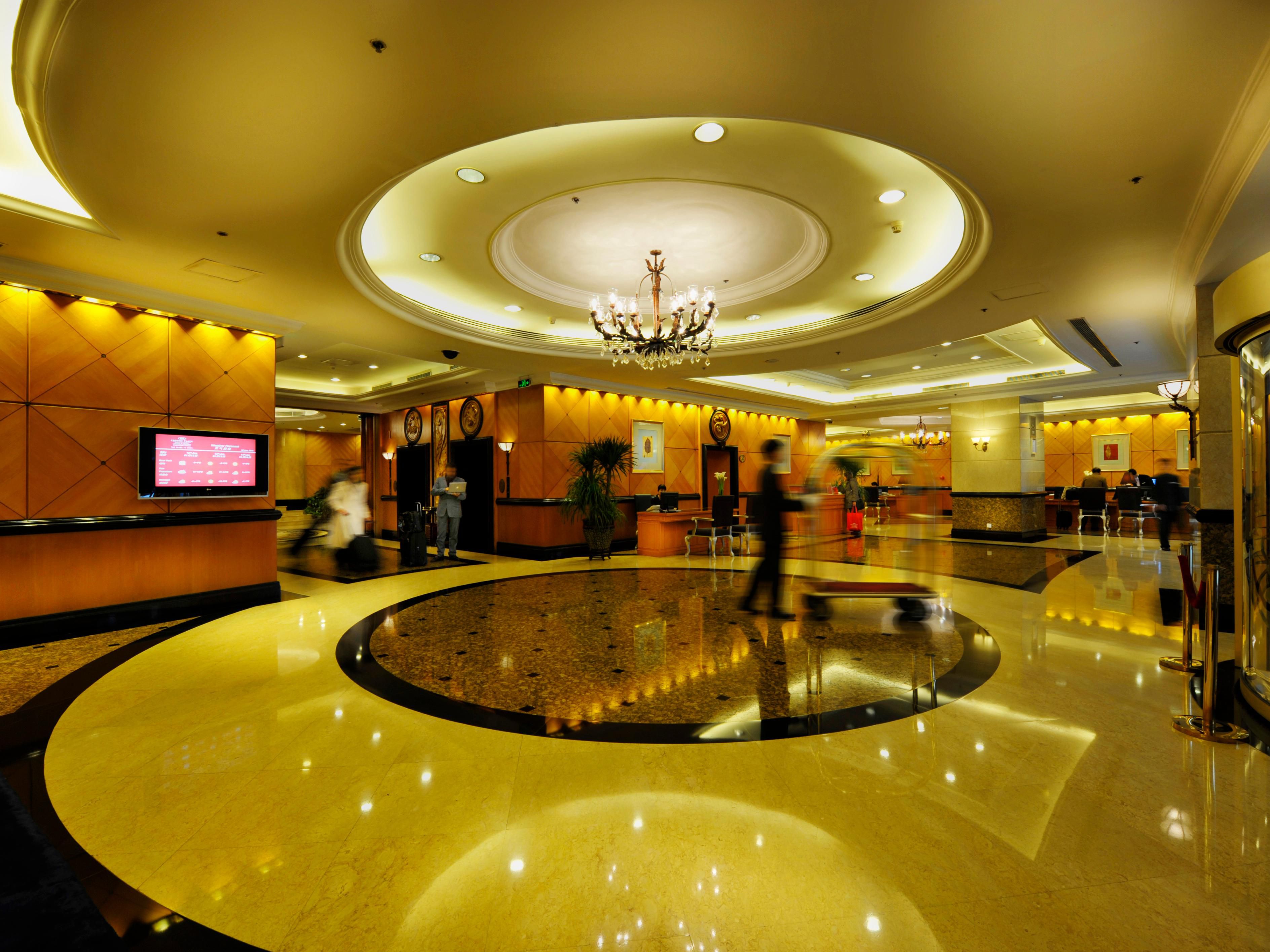 Crowne Plaza Hotel and Suites Landmark Shenzhen - Image2