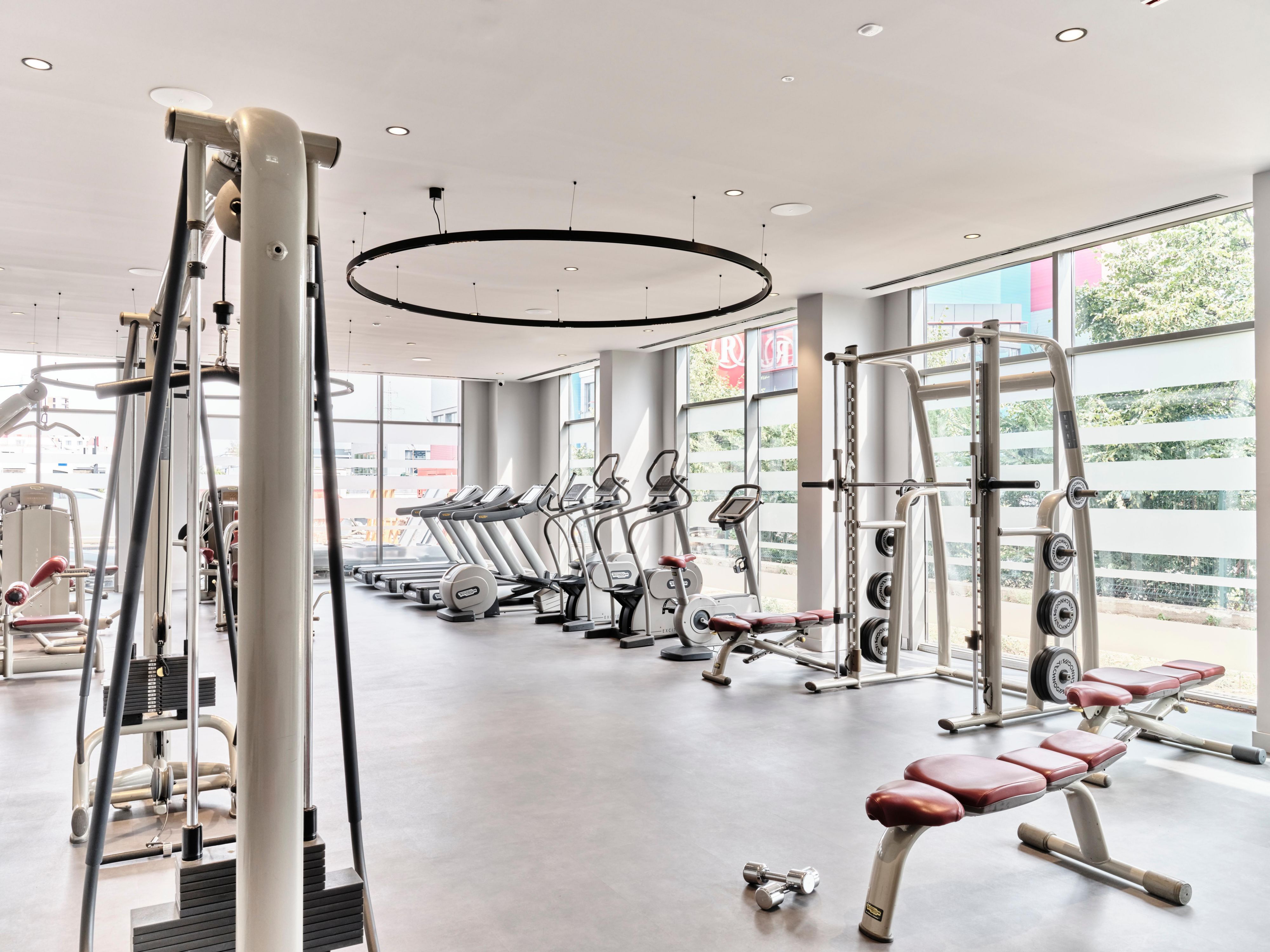 Achieve your fitness goals with state-of-the-art equipment, including treadmills, elliptical machines, free weights, and more. Whether you're strengthening with a stair stepper or cycling on a stationary bike, our expert onsite sports trainer is available to guide your workout. Stay active in a premium environment designed for your wellbeing.
