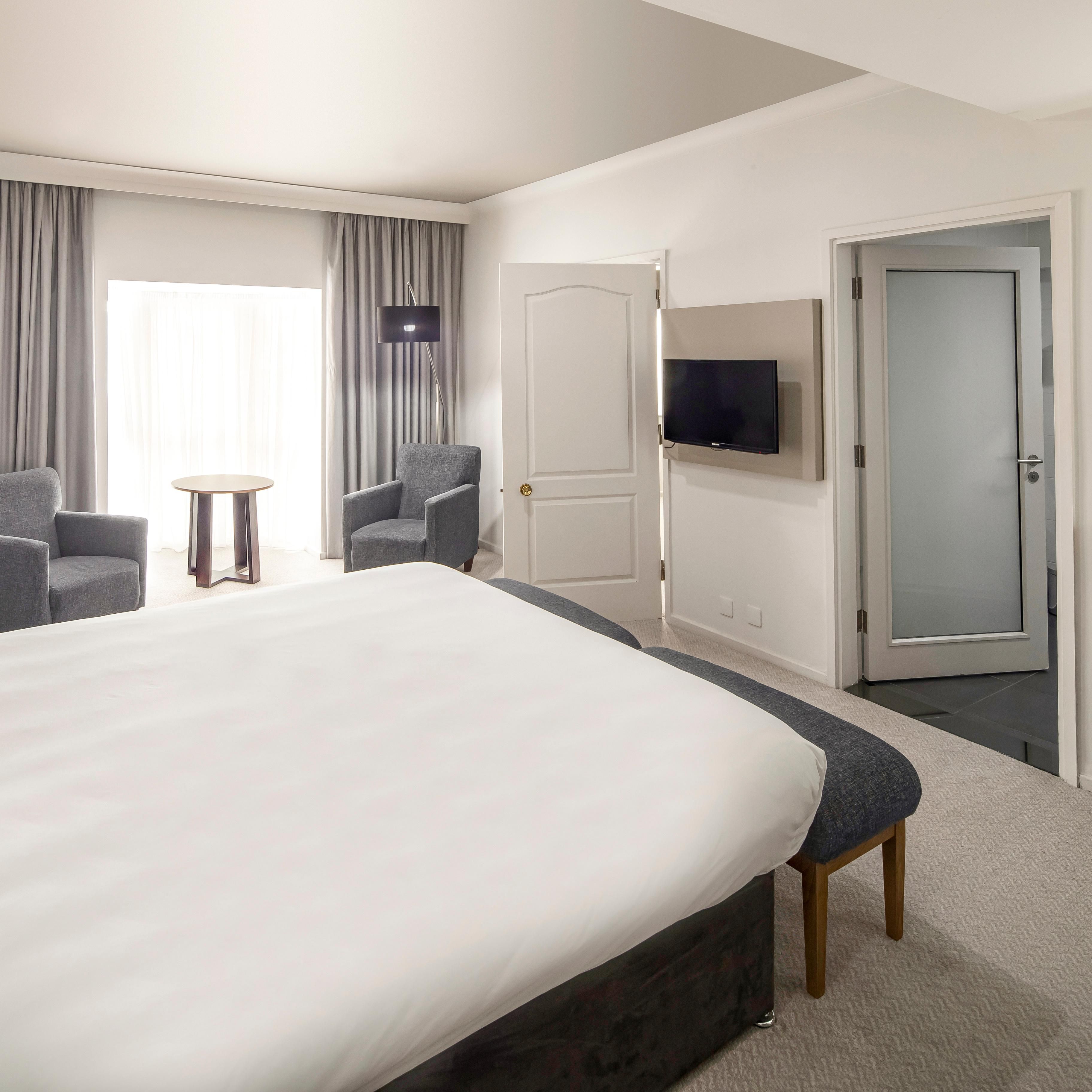Enjoy your stay in our spacious King Executive suite.
