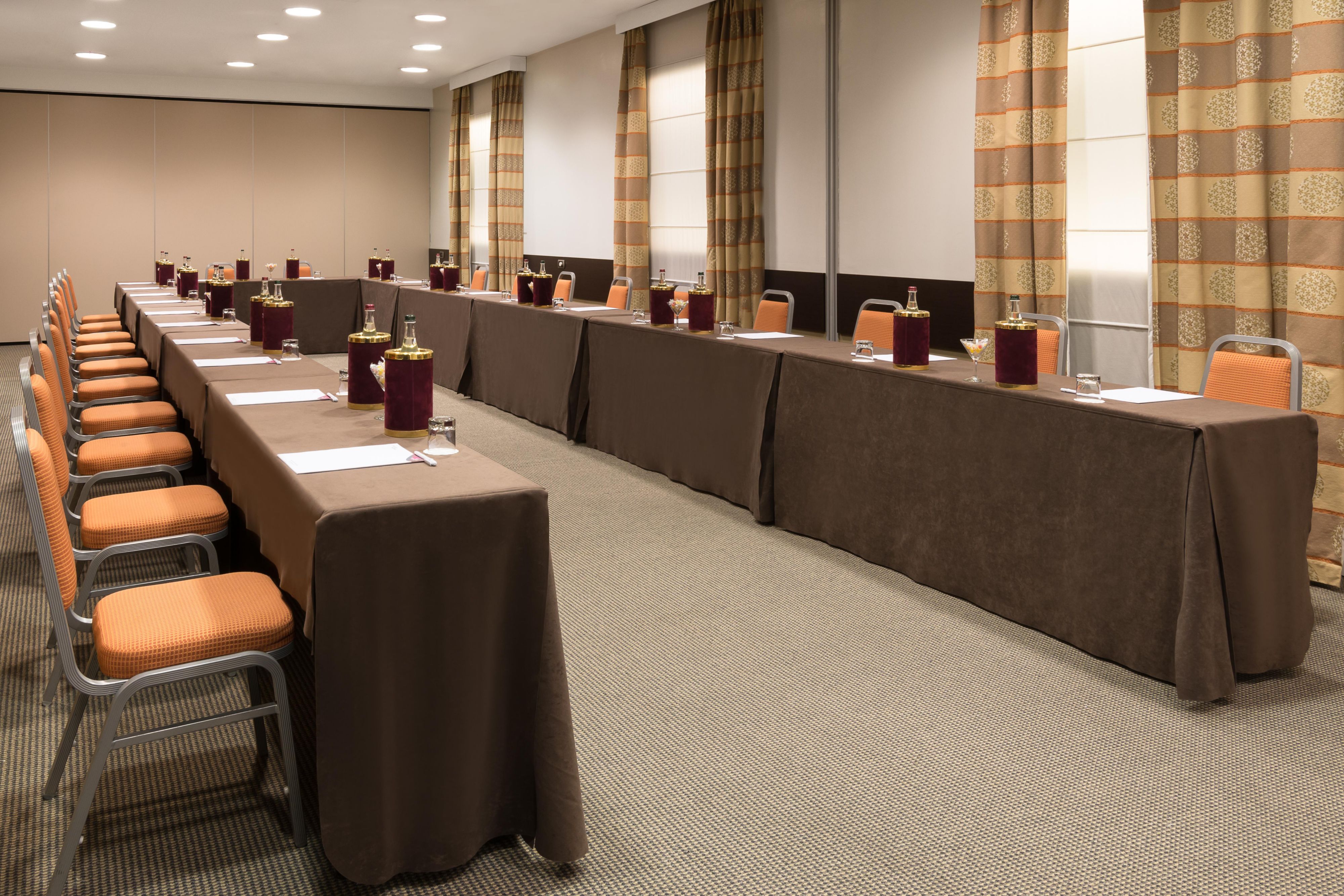 Maggiore Meeting Room
