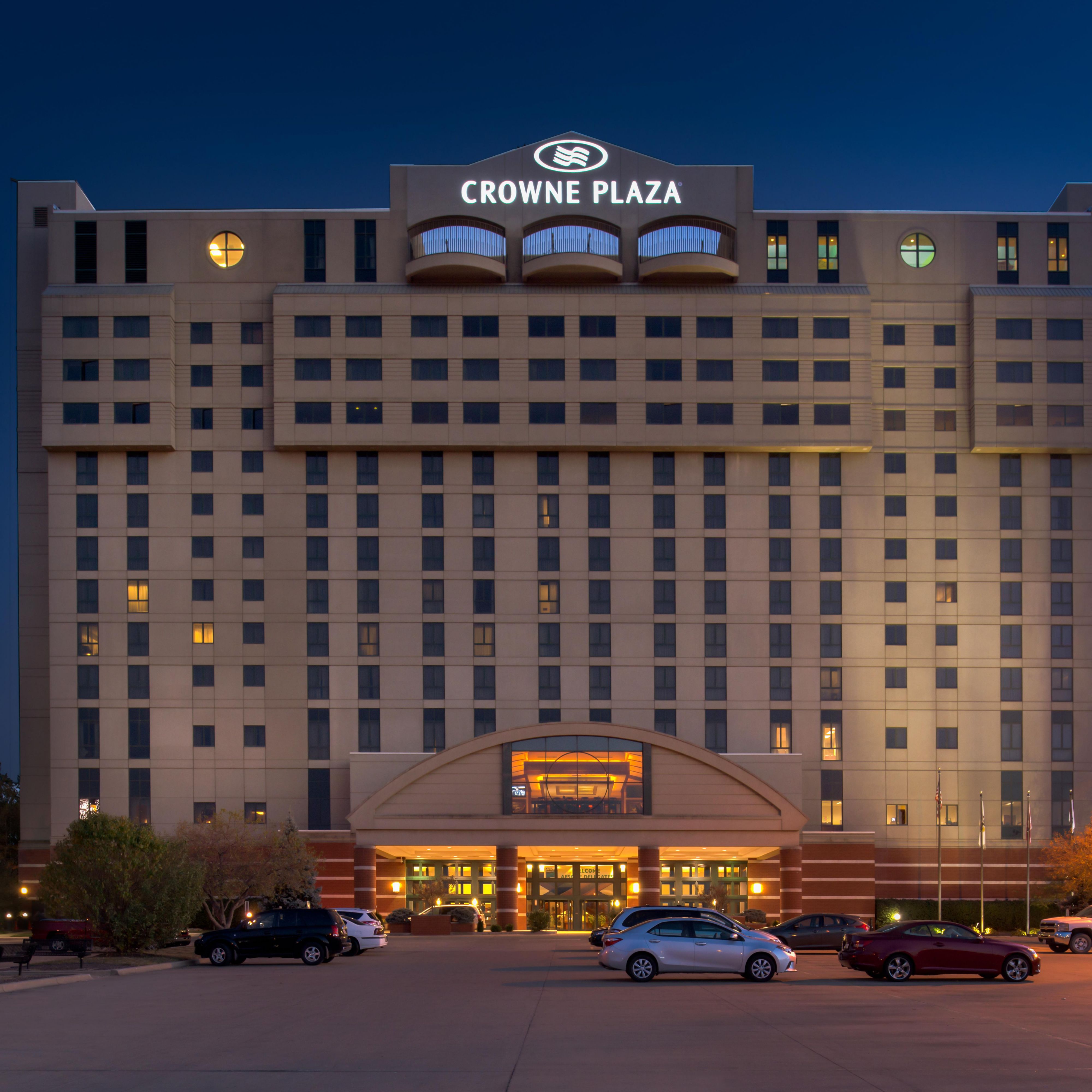 Crowne Plaza is located close to the Illinois State Fairgrounds.