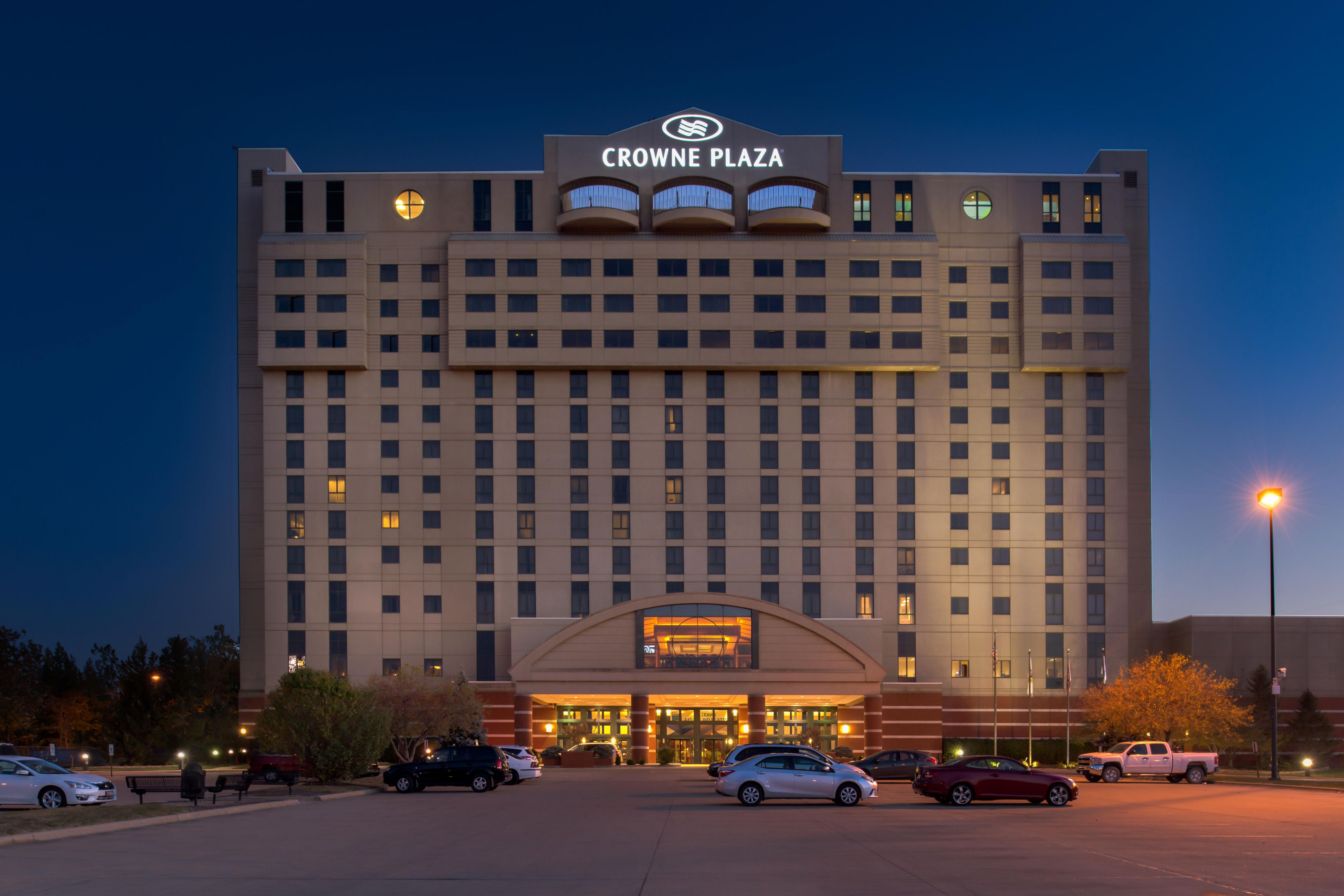 Crowne Plaza is located close to the Illinois State Fairgrounds.
