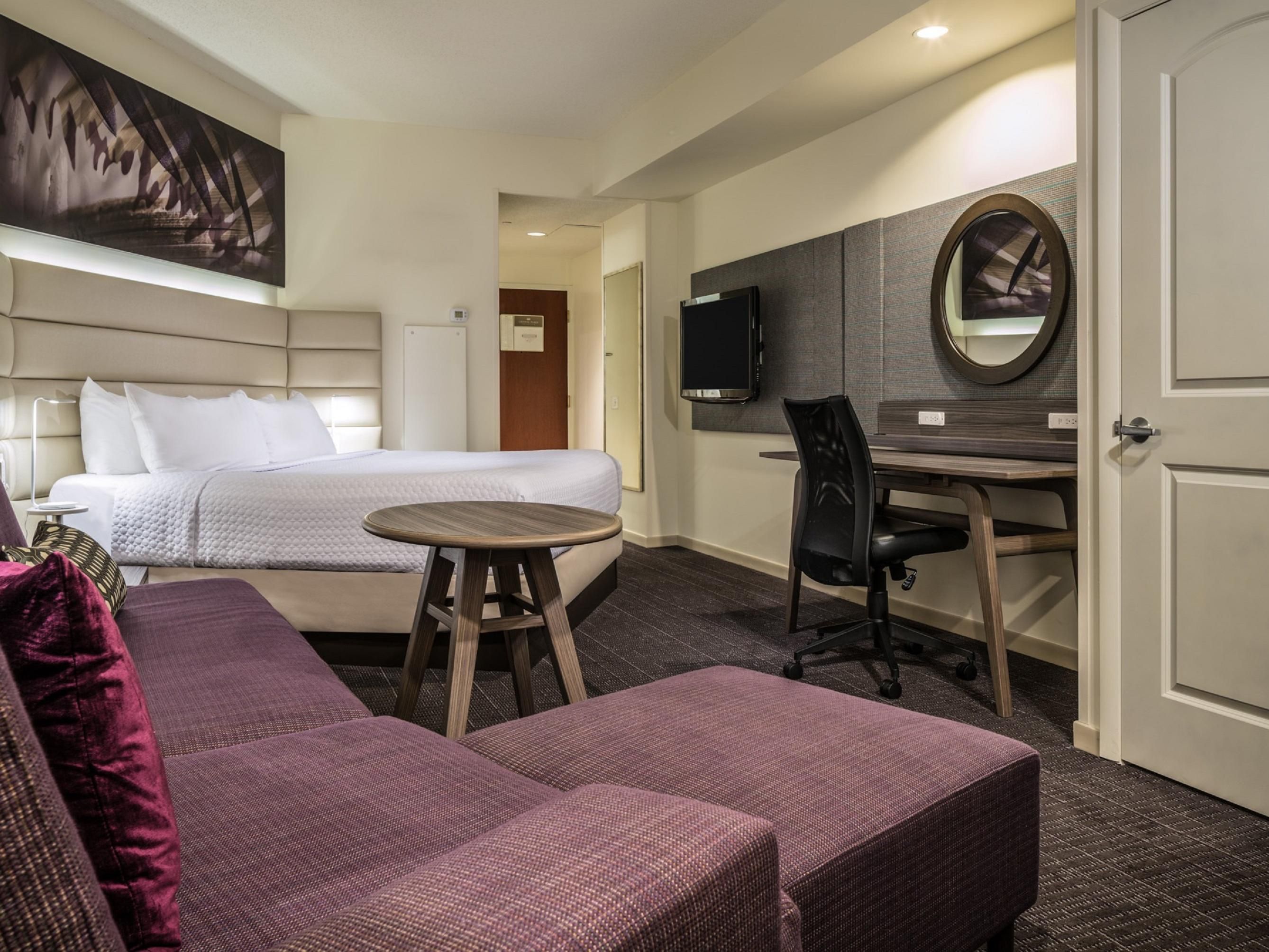 crowne plaza springfield il reviews        <h3 class=