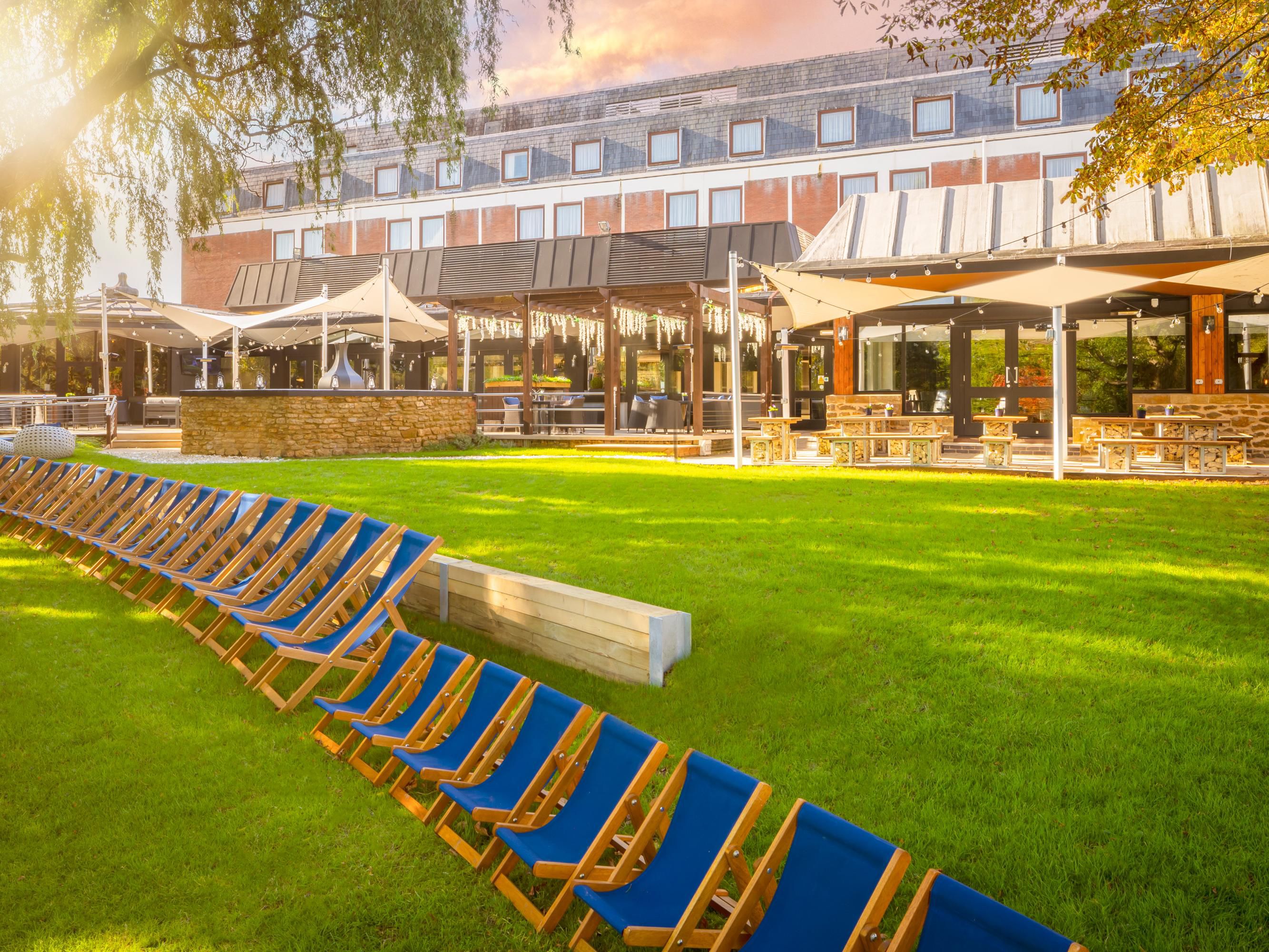 Riverside Terrace