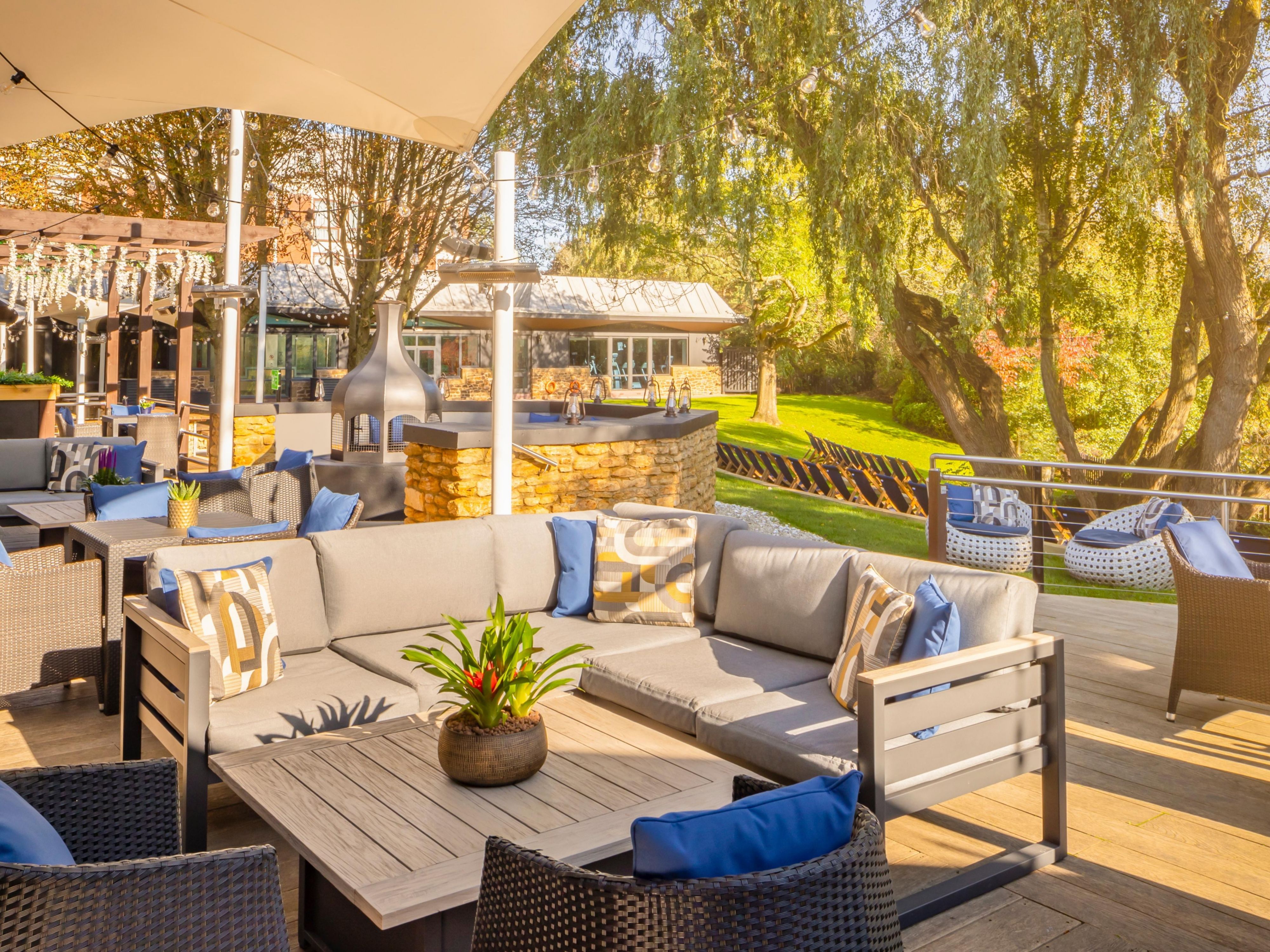 Riverside Terrace 