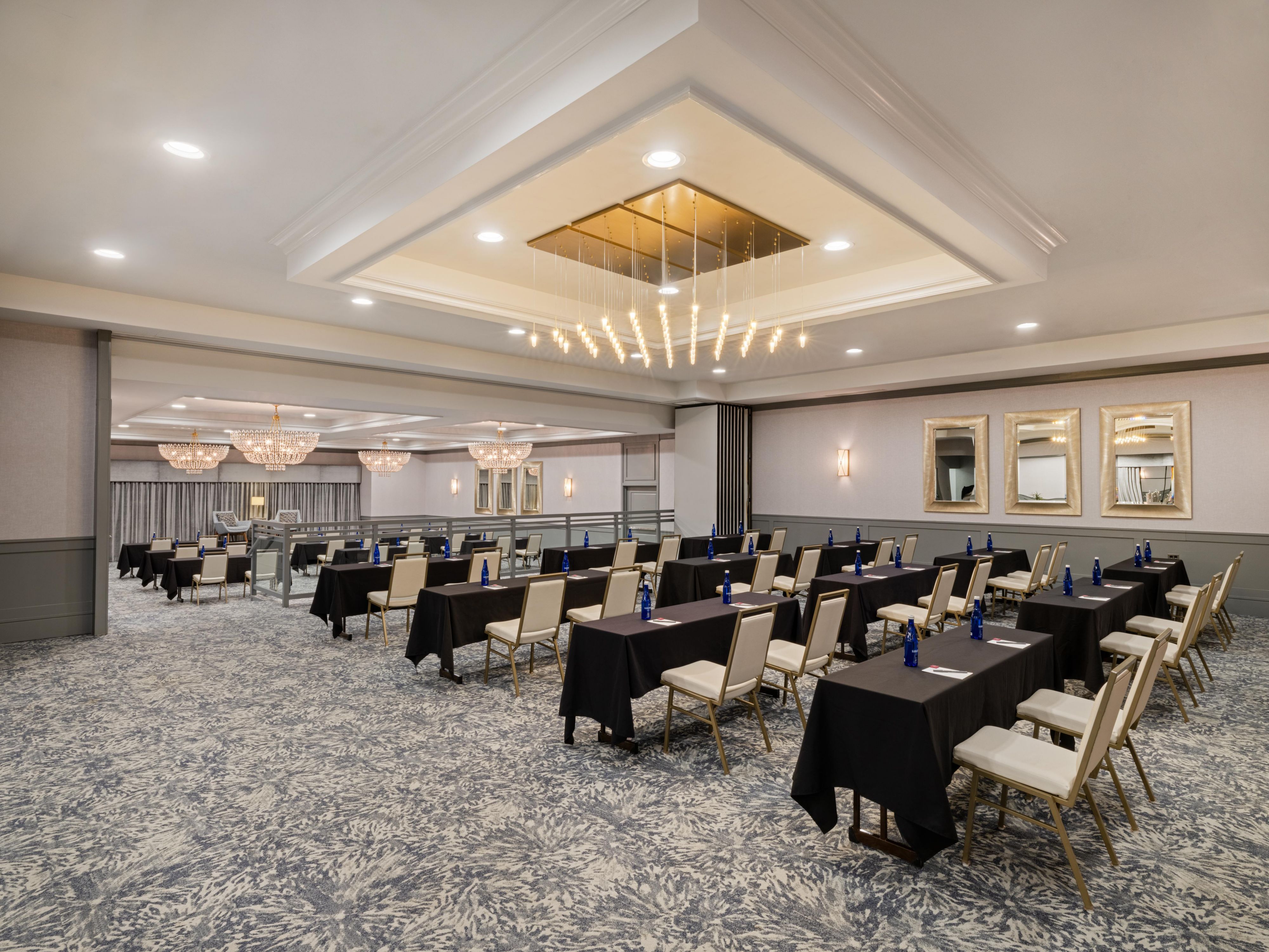 Host your next meeting or event in style at our Suffern, NY, hotel. With 20,000 square feet of flexible ballroom space and a spacious atrium, we can help you assemble an event of any size, complete with planning, catering, and décor. Our meeting and event venues in Suffern can fit up to 600 guests.