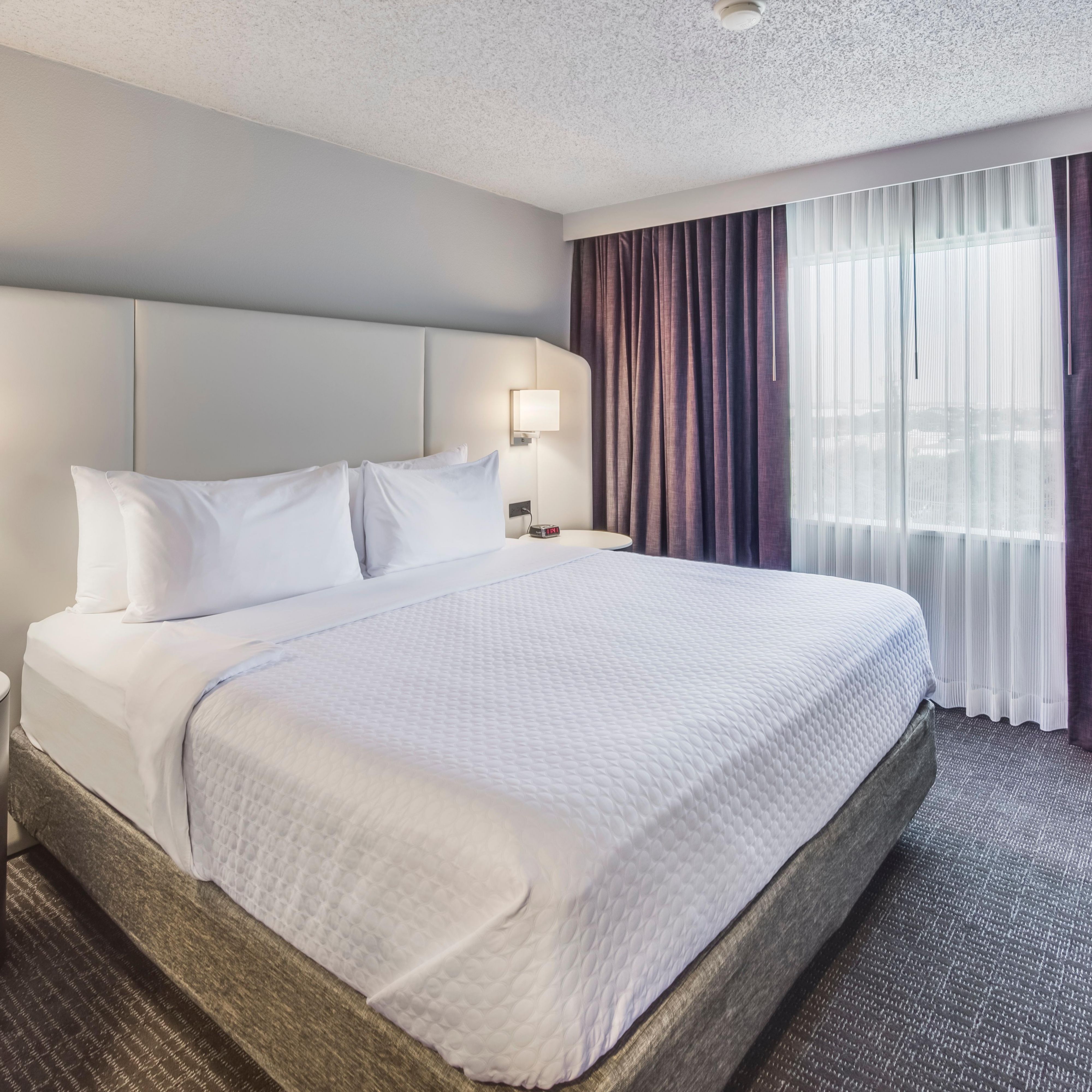 Crowne Plaza Suites Arlington Ballpark Stadium Arlington, United