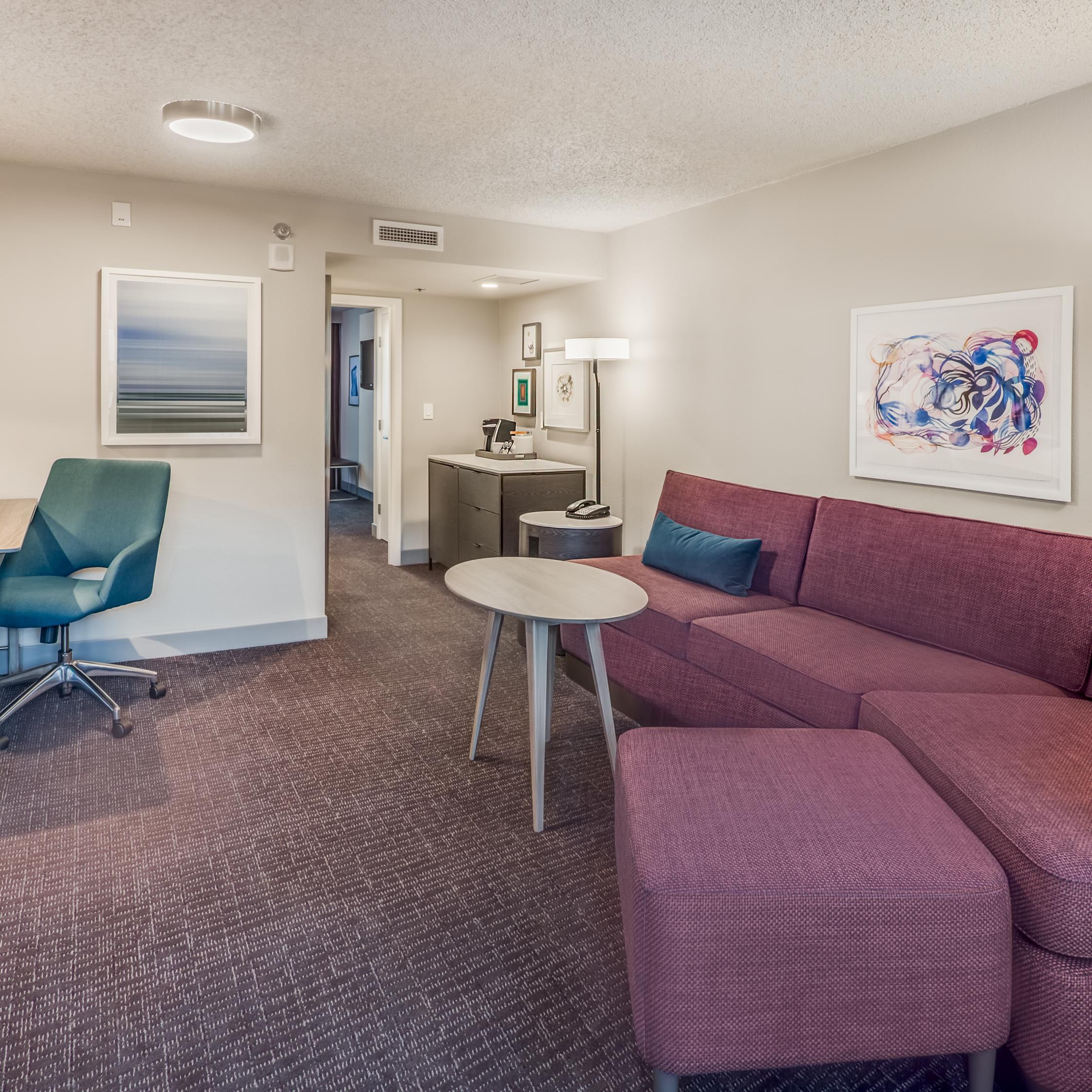 Relax in our WorkLife Suite in Arlington Texas Hotel Suites