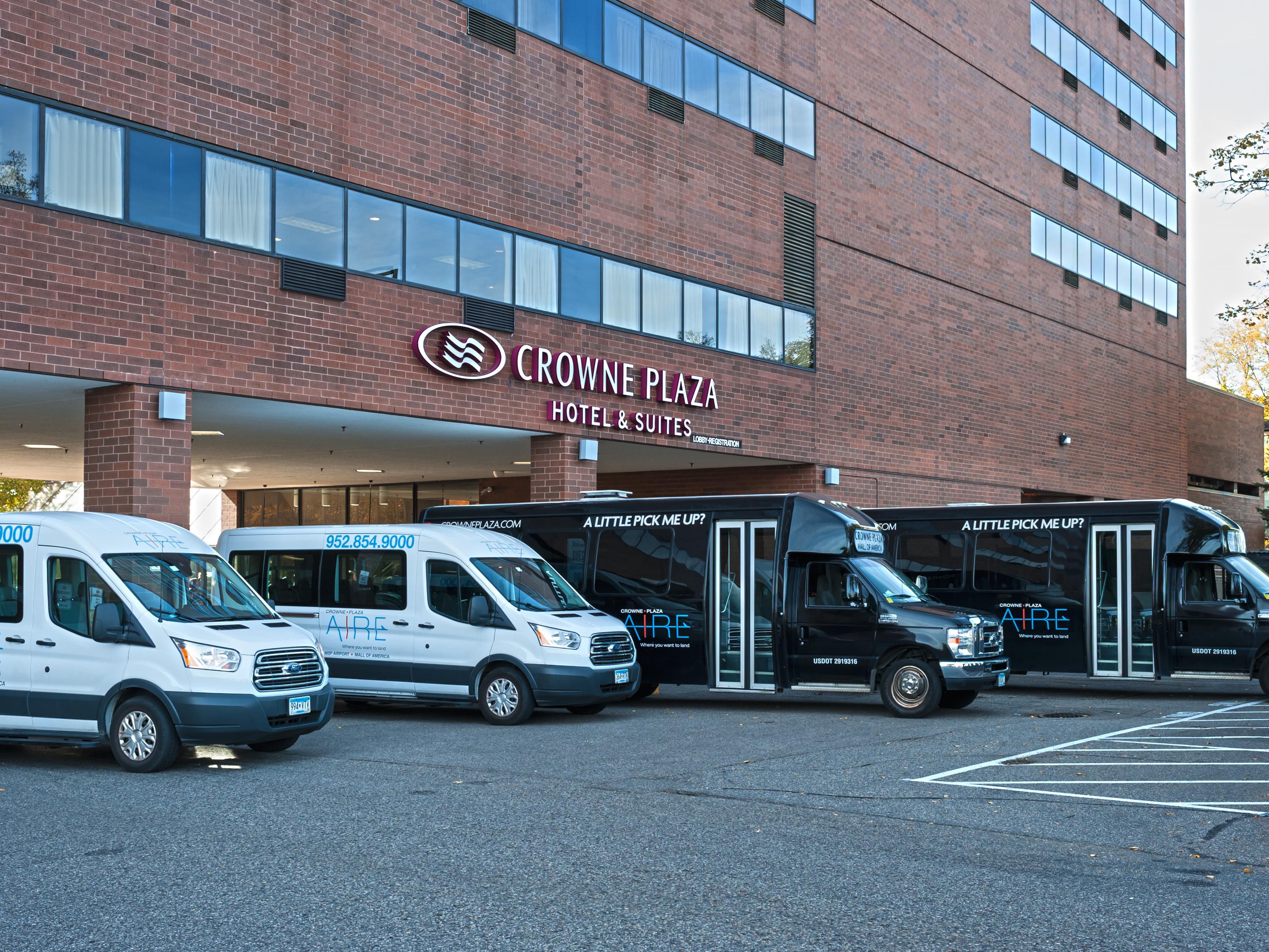 Just three miles from the Minneapolis-Saint Paul International Airport (MSP), our hotel ensures convenience for both leisure and business travelers. Enjoy our hassle-free shuttle service to and from the airport every 20 minutes and proximity to the Mall of America for premier shopping, dining, and entertainment.