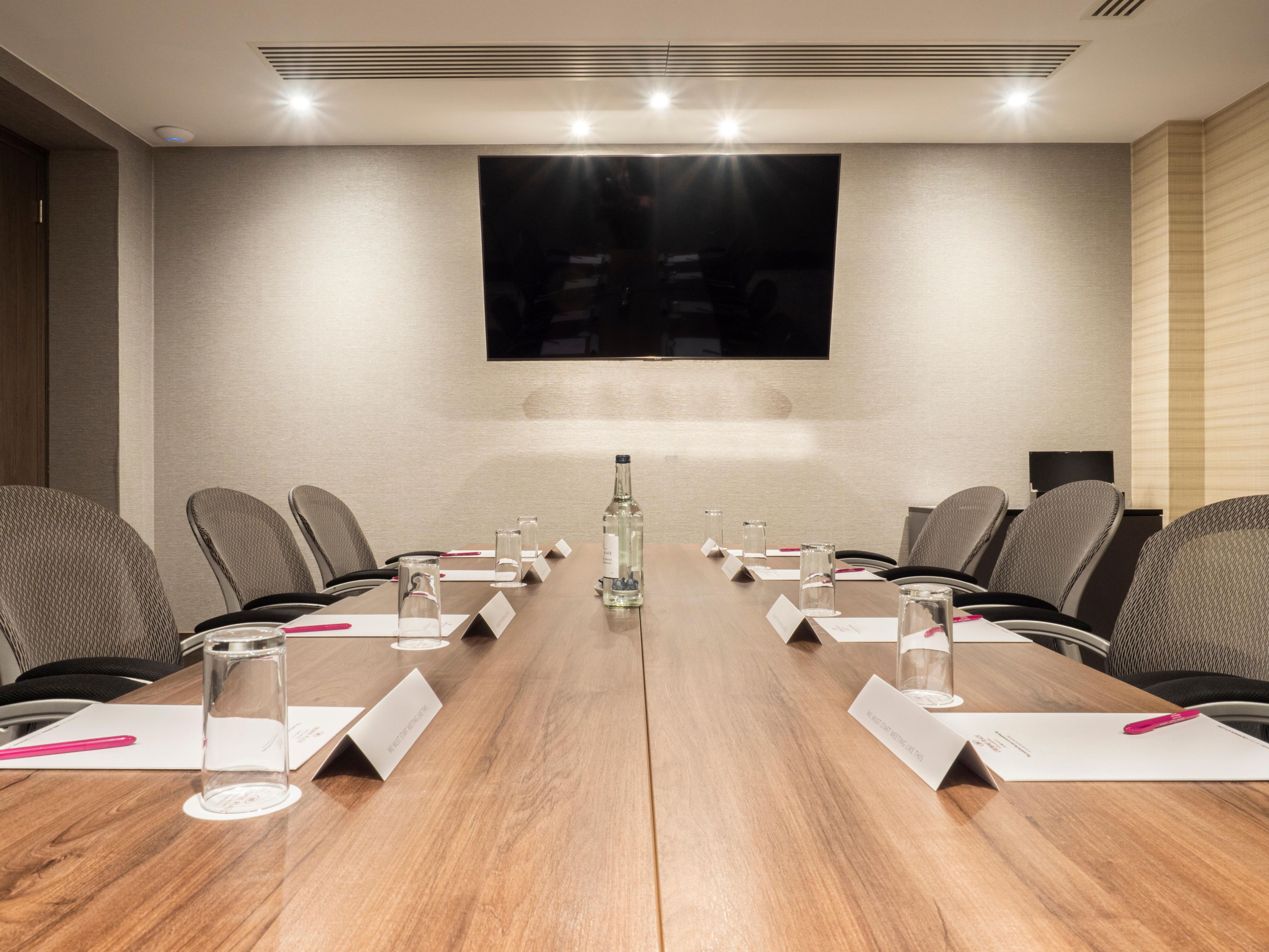 Our most popular package for full-day meetings includes: • Full-day meeting room hire (boardroom style) • Danish pastries on arrival with tea & coffee • Two seasonal refreshment breaks with biscuits • Two-course Chef’s Choice buffet lunch • Flipchart, screen, stationery & water
