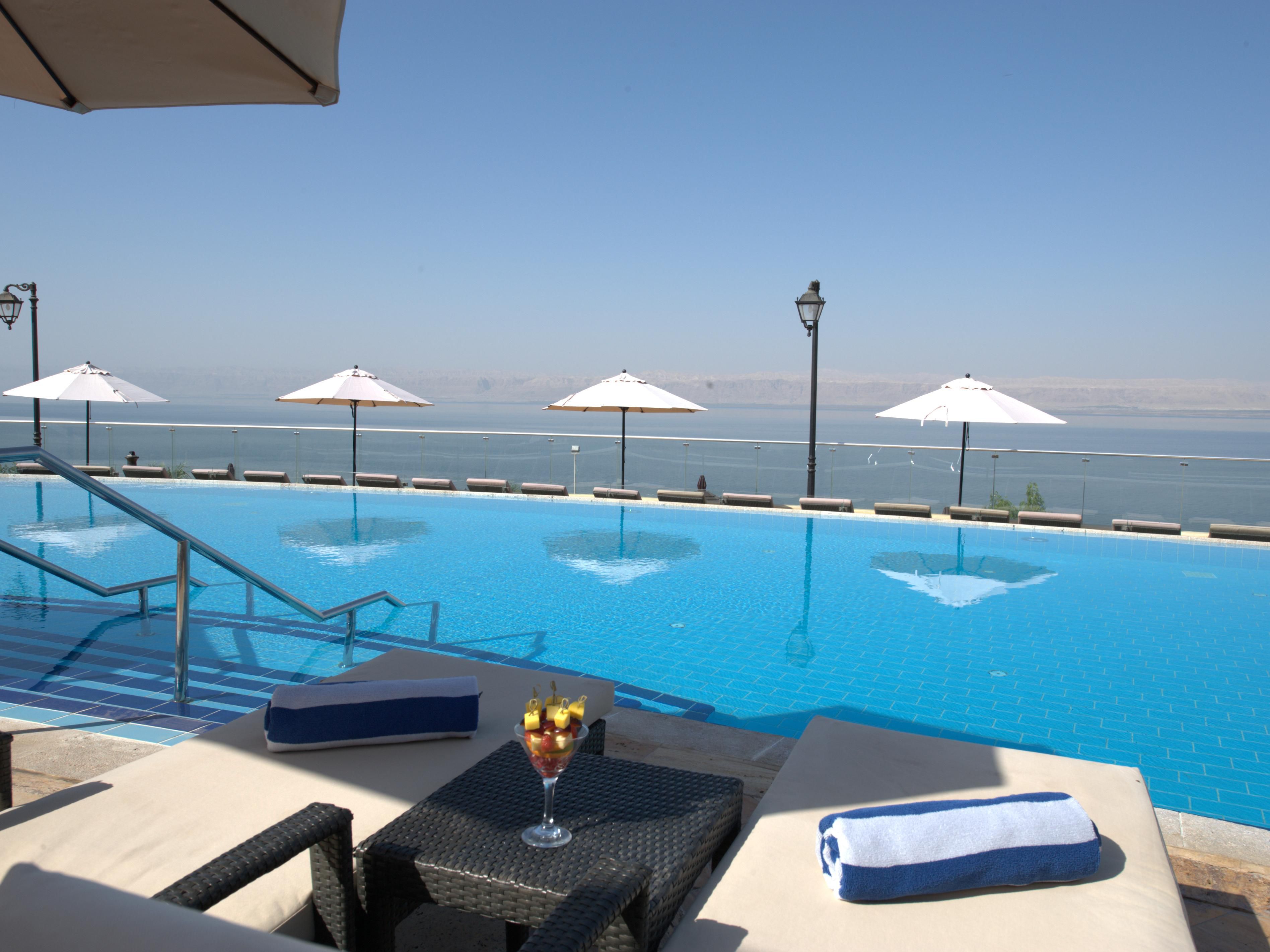 Spend your day in style with our exclusive Day Pass! Take a refreshing dip in the stunning El Grito pool or have fun in the Dive Inn and kids’ pools. Relax on the white-sand beach by the Dead Sea & enjoy a delicious lunch, available from 9:00 AM until sunset. Our resident DJ plays daily from 1 pm to 5 pm, excluding Tuesdays at El Grito pool.