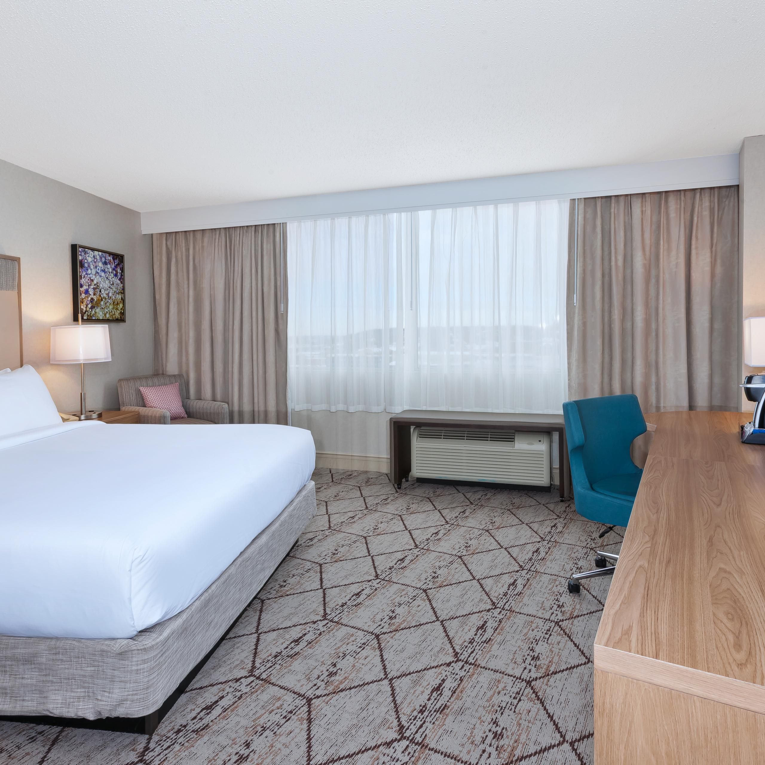 PetFriendly Hotels in New York near Syracuse Airport Crowne Plaza