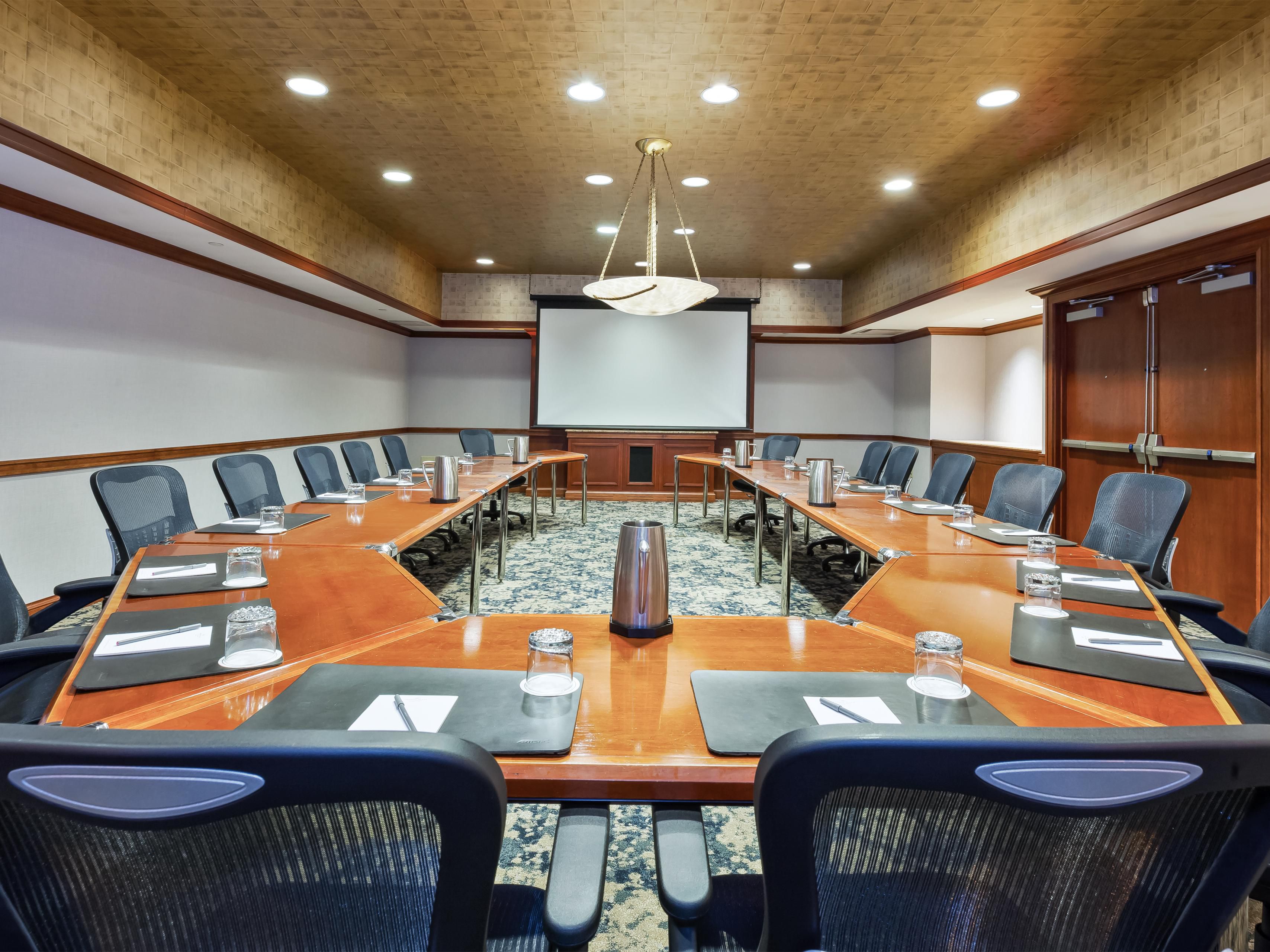 Our hotel features 14,500 square feet of flexible meeting space, making our conference space and ballrooms ideal for any event. All our meeting rooms are outfitted with audio and visual capabilities to ensure productive meetings. Event catering is available. With the help of our hotel's Meetings Director, you can seamlessly plan your event.