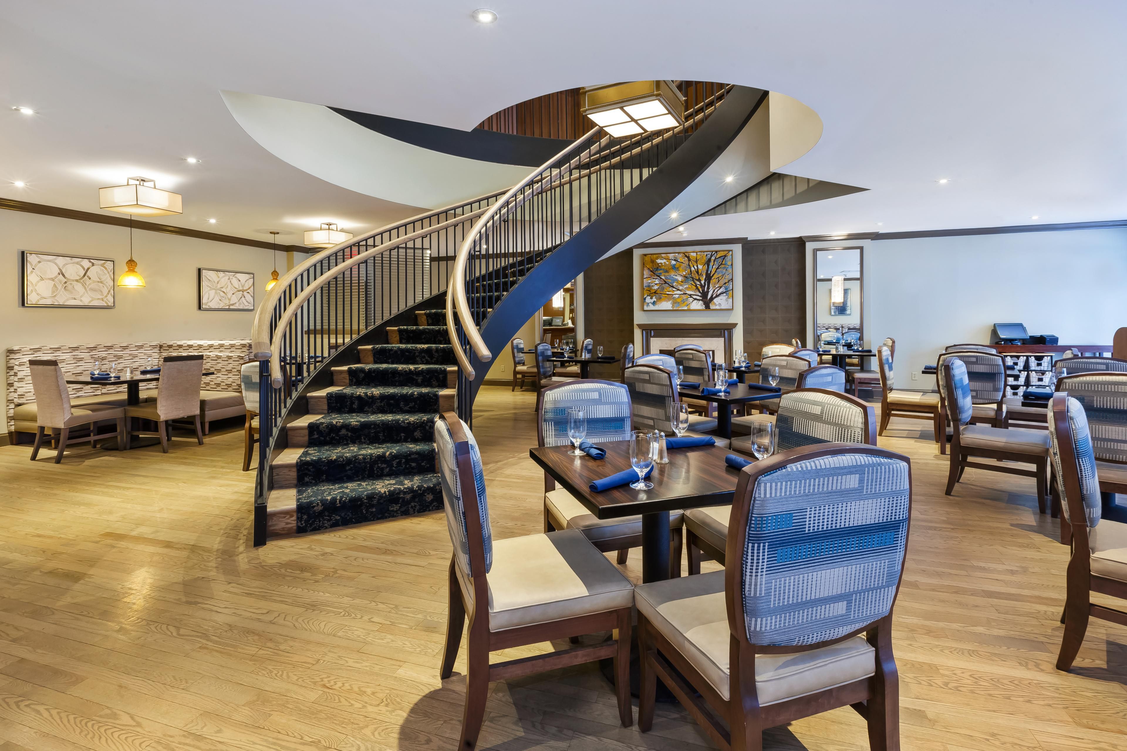 PetFriendly Hotels in New York near Syracuse Airport Crowne Plaza