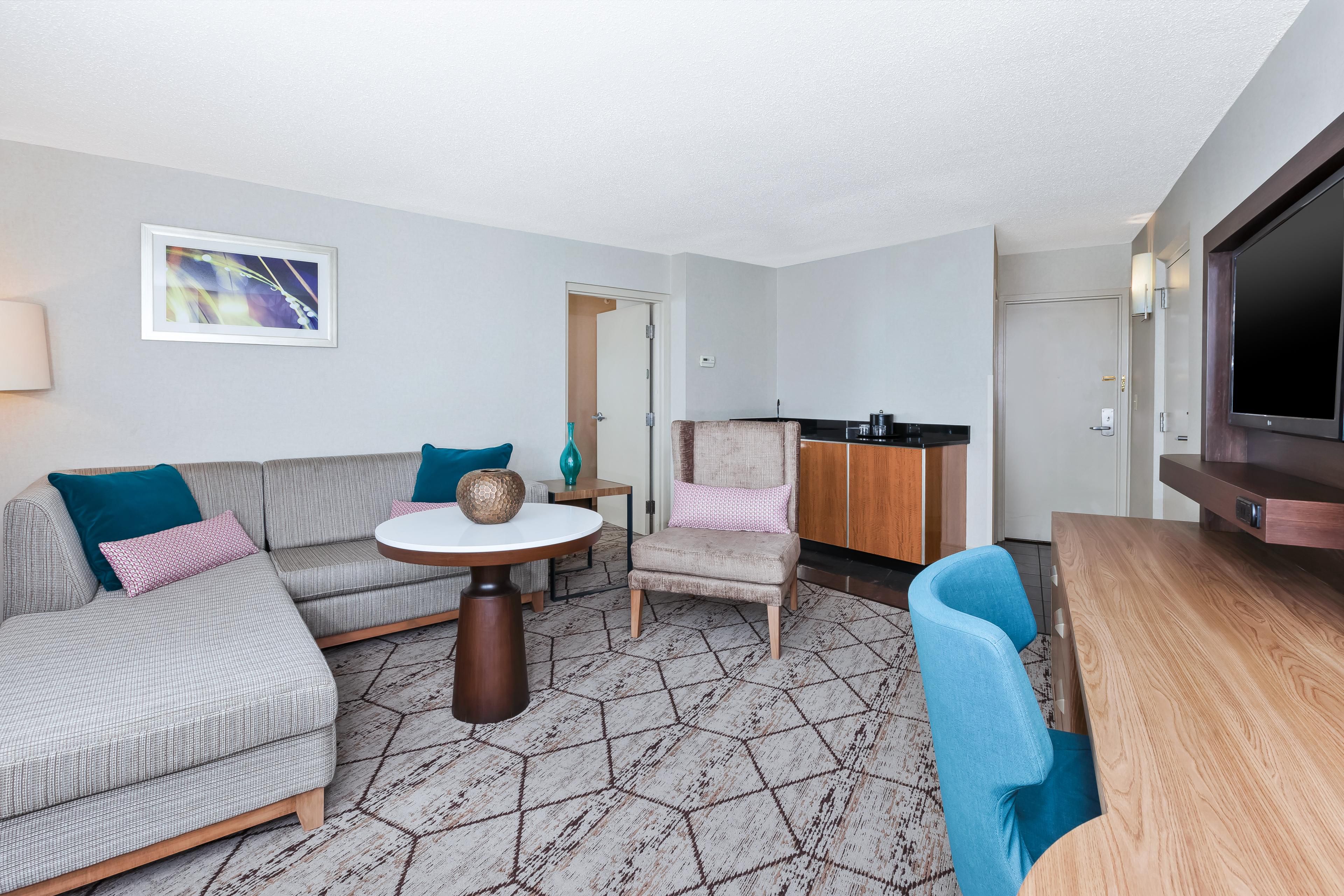 PetFriendly Hotels in New York near Syracuse Airport Crowne Plaza