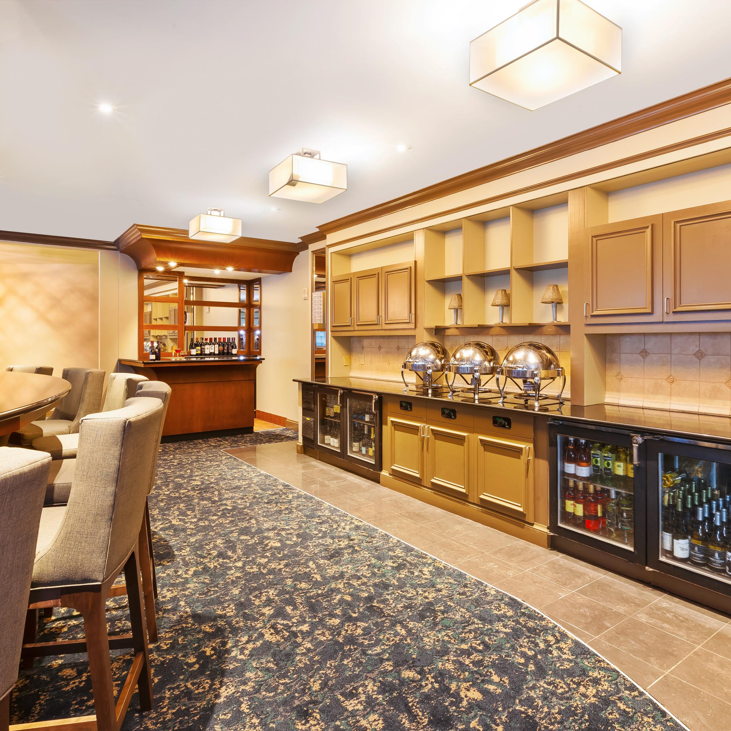 PetFriendly Hotels in New York near Syracuse Airport Crowne Plaza