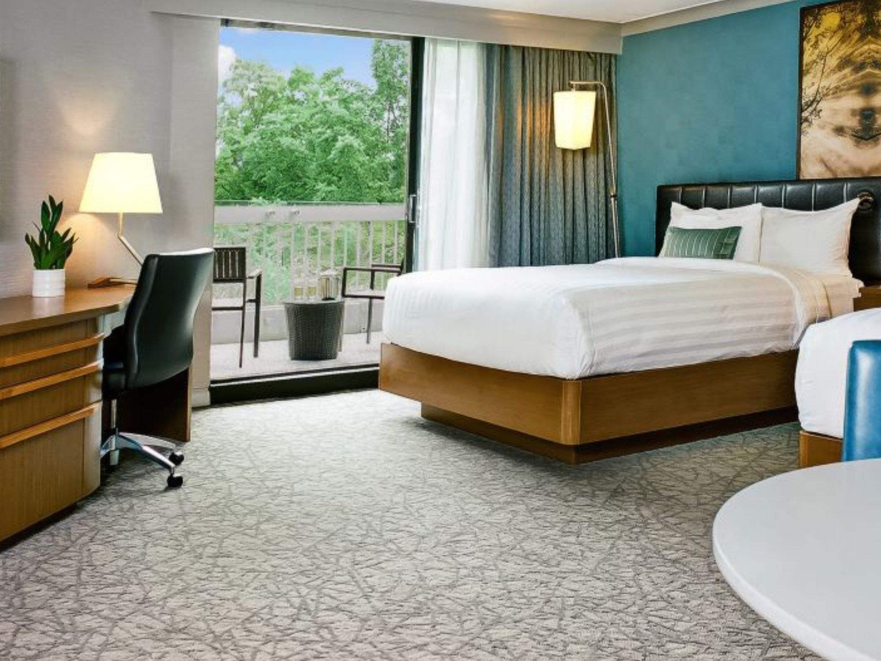 Guest room with scenic view