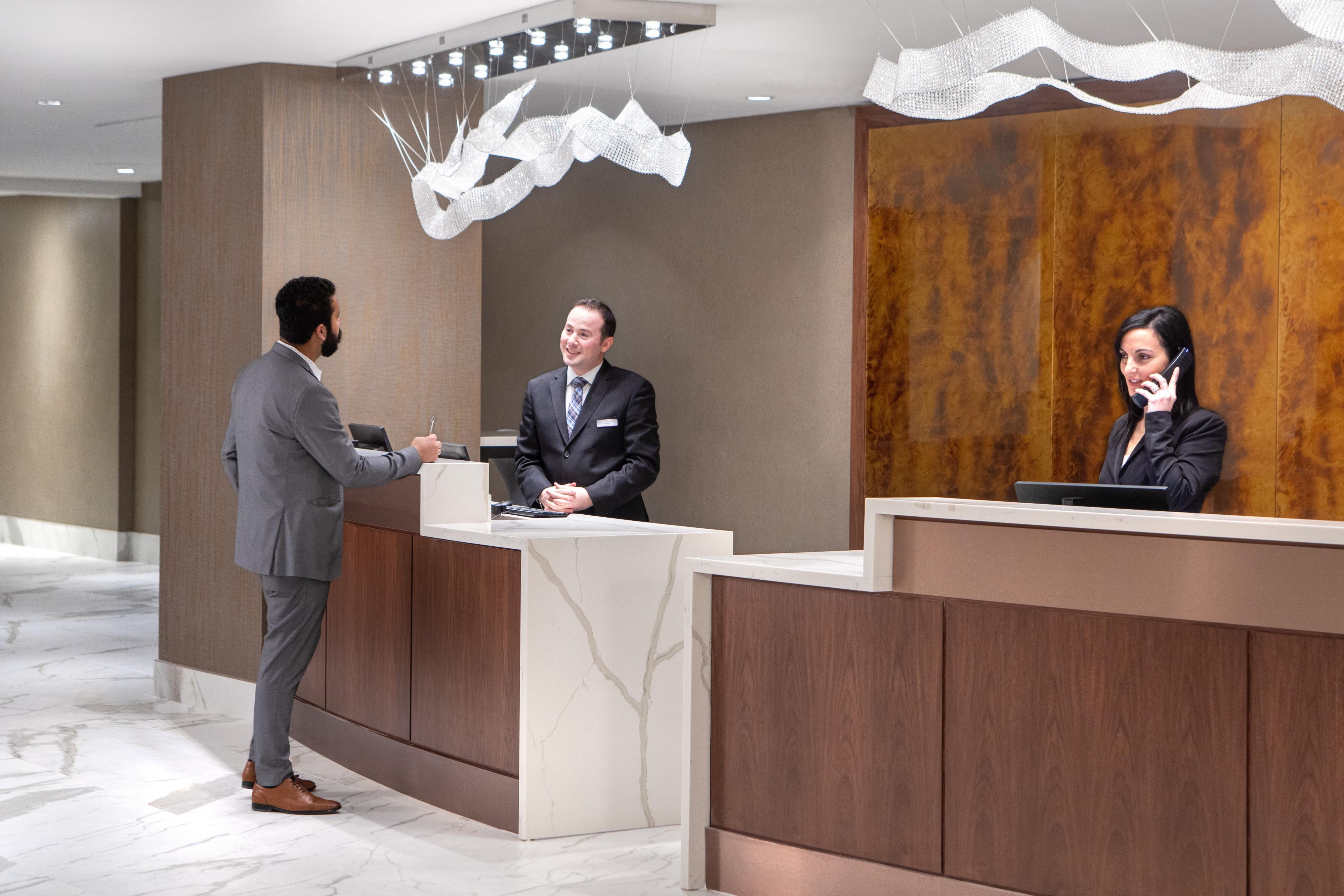 A premium, upscale Toronto Airport hotel experience awaits you 